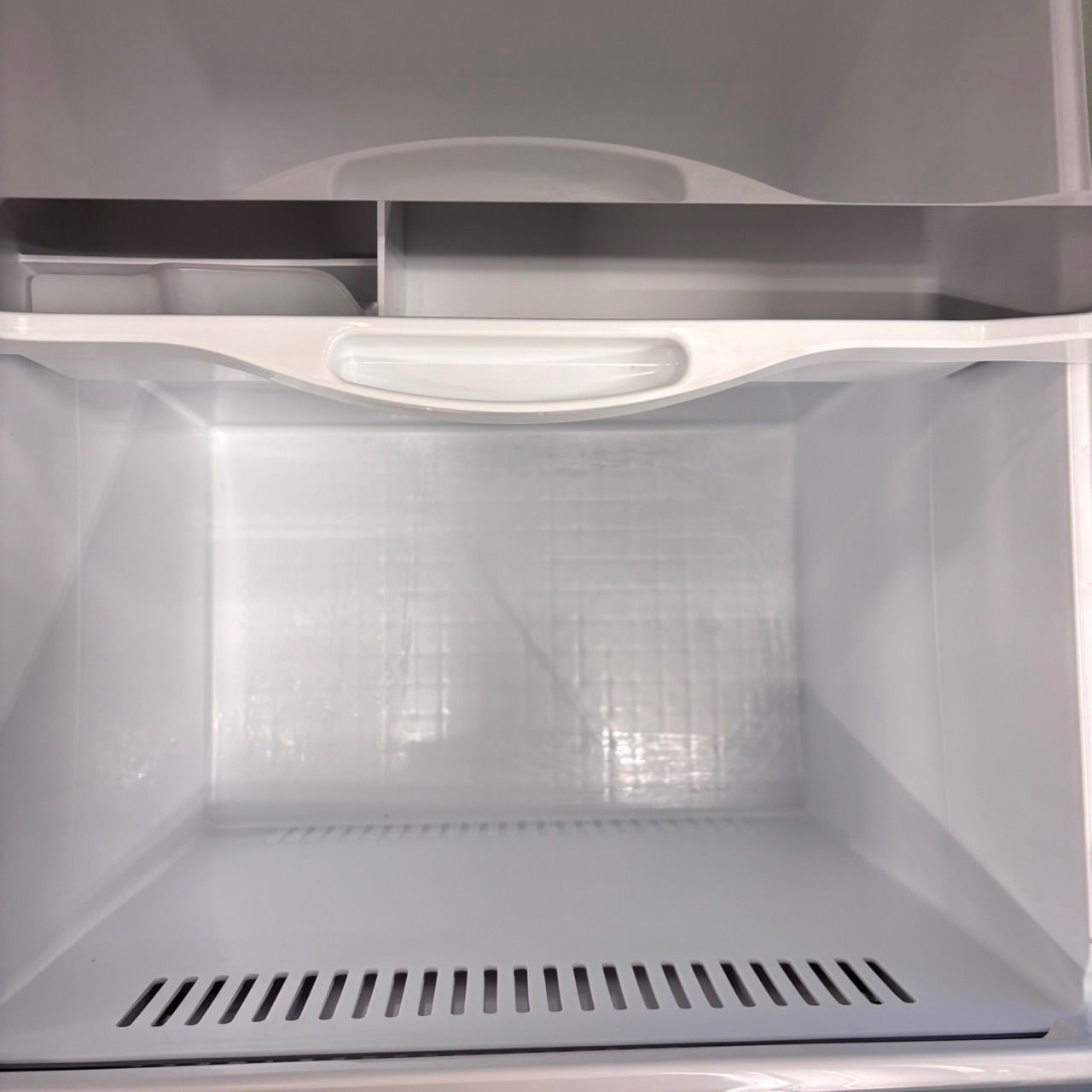 583 日立 大型冷蔵庫 スリム 200L強 自動製氷 右開き 1〜2人暮らし