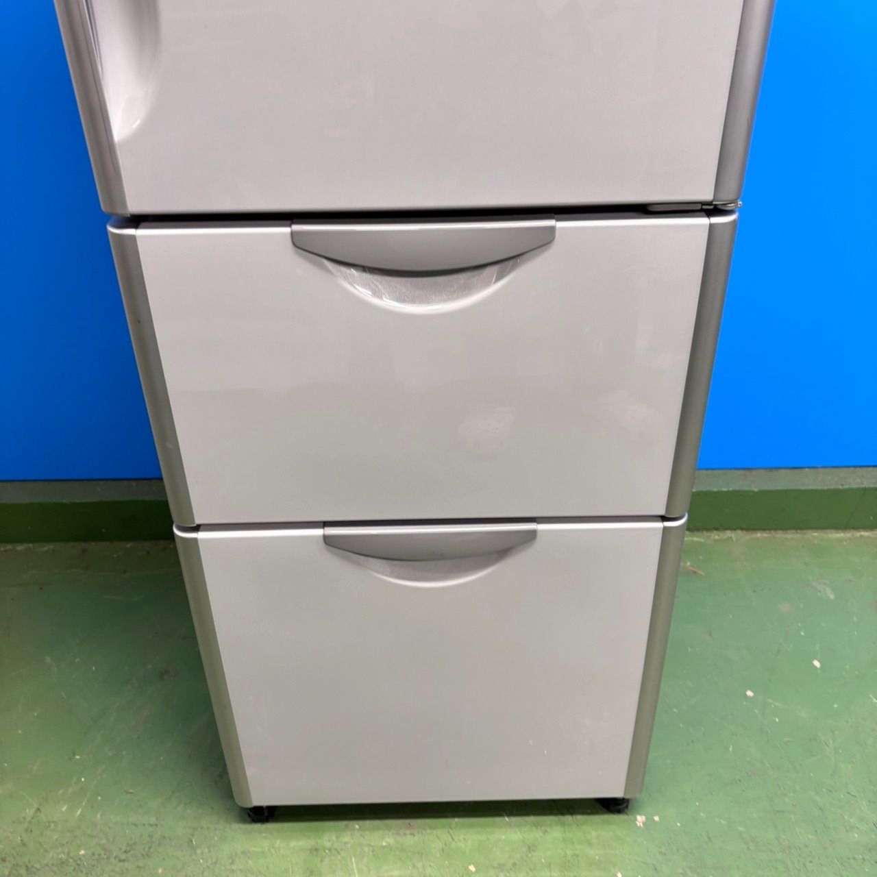 583 日立 大型冷蔵庫 スリム 200L強 自動製氷 右開き 1〜2人暮らし 583