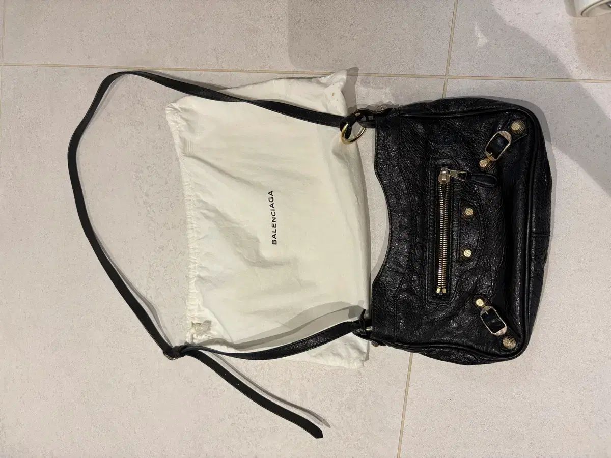 正規品) バレンシアガ ジャイアント ヒップ クロスボディバッグ