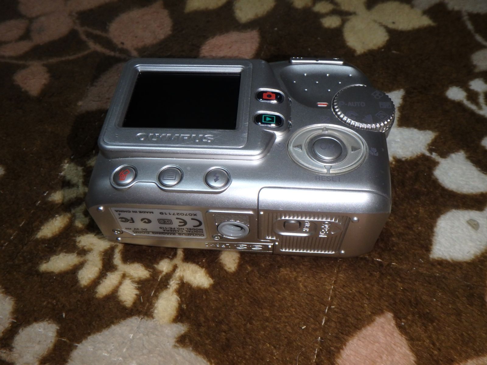 動作品 OLYMPUS FE-110 デジタルカメラ 乾電池駆動 - メルカリ