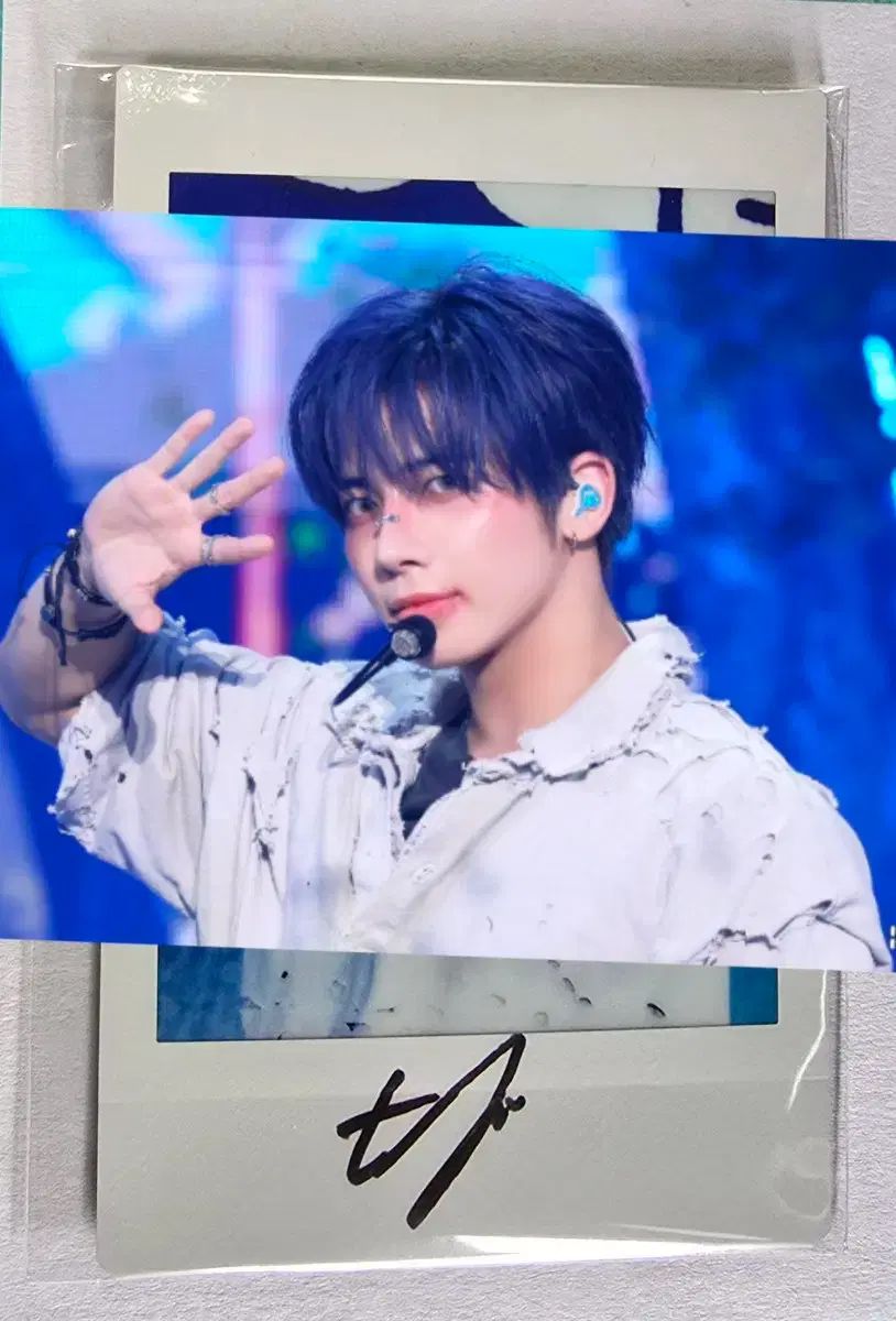 TXT テヒョン直筆サイン入りチェキ　GDA 推しパス カンテヒョン トゥバ TXT テヒョン直筆サイン入りチェキGDA 推しパス カンテヒョン トゥバ