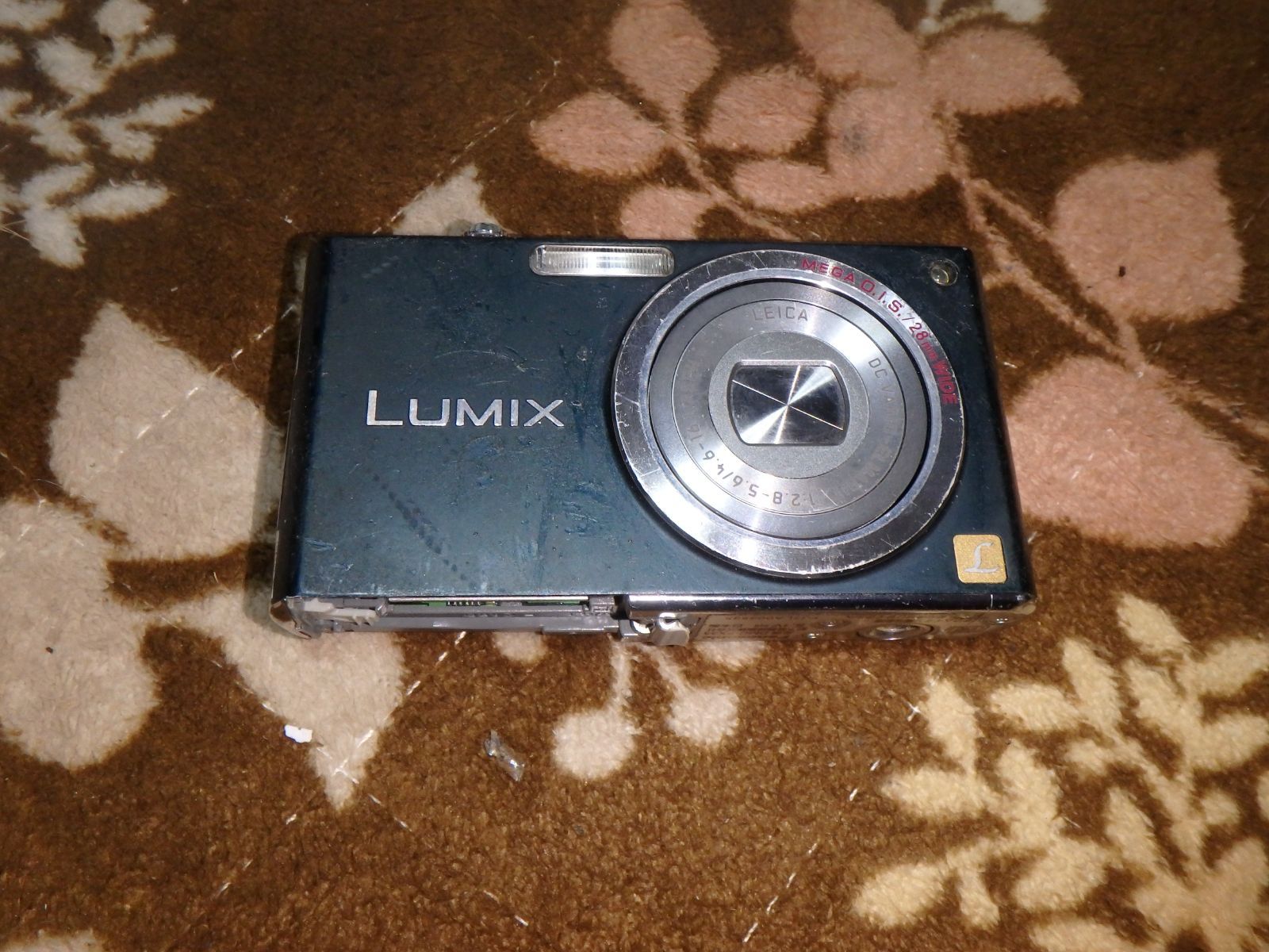 動作品 PANASONIC DMC-FX33 LUMIX デジタルカメラ 難 - メルカリ