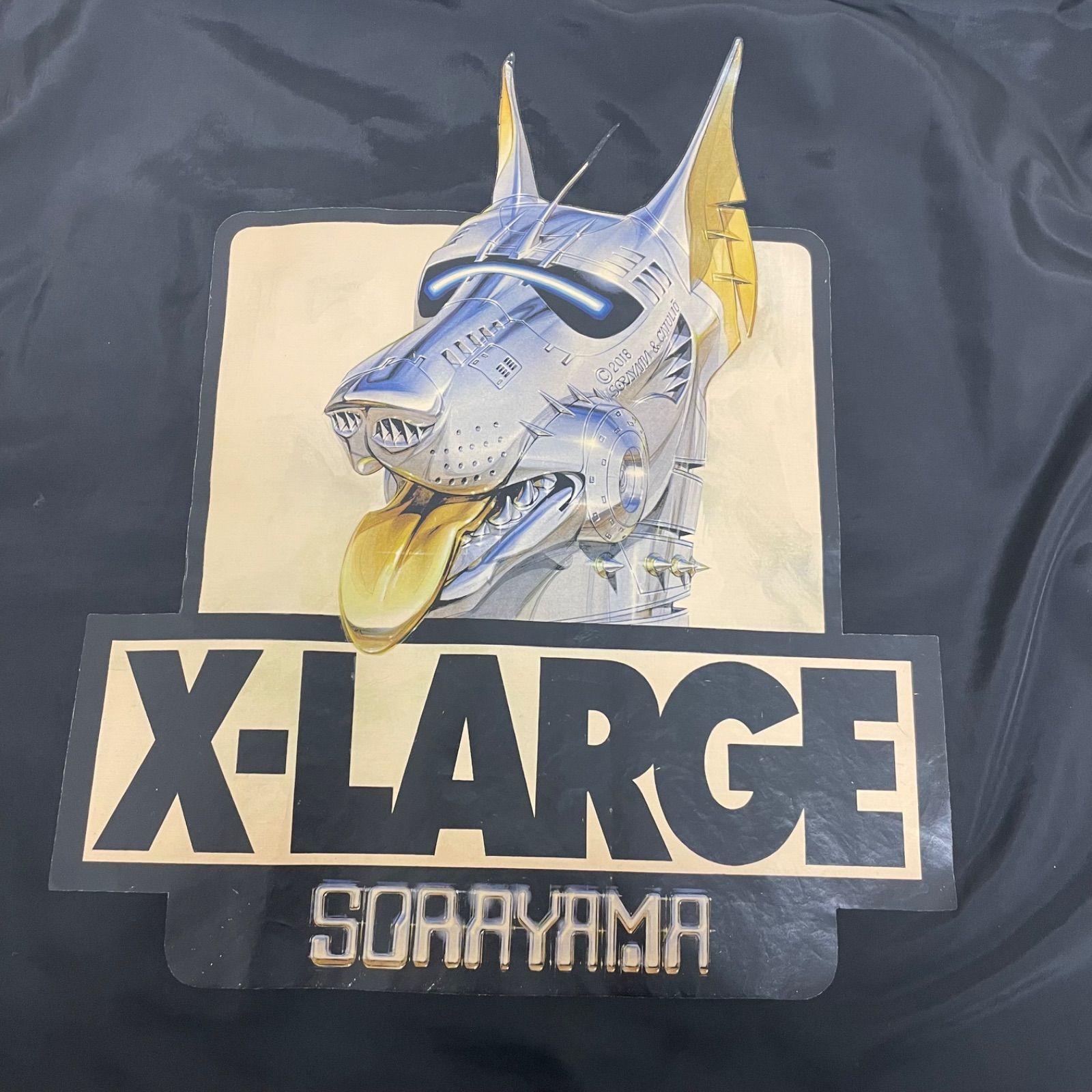 エクストララージ/XLARGE 空山基 コラボSORAYAMA コーチジャケット XLARGE® x 空山基 コラボレーションアイテム |  Hypebeast.JP 最終値下げ！XLARGE 空山基コラボ　コーチジャケット　シルバー