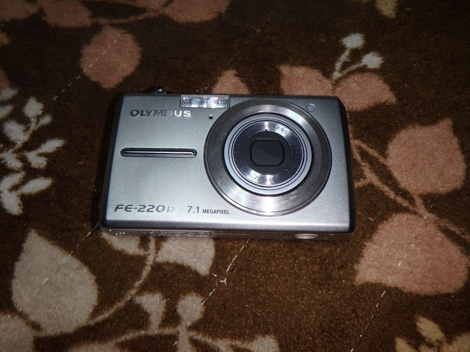 動作品 OLYMPUS FE-220D デジタルカメラ - メルカリ