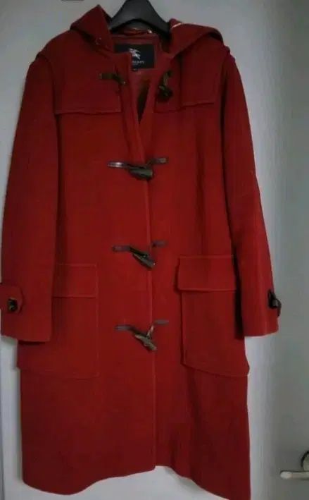 正規品 BURBERRY レッド ダッフルコート - メルカリ