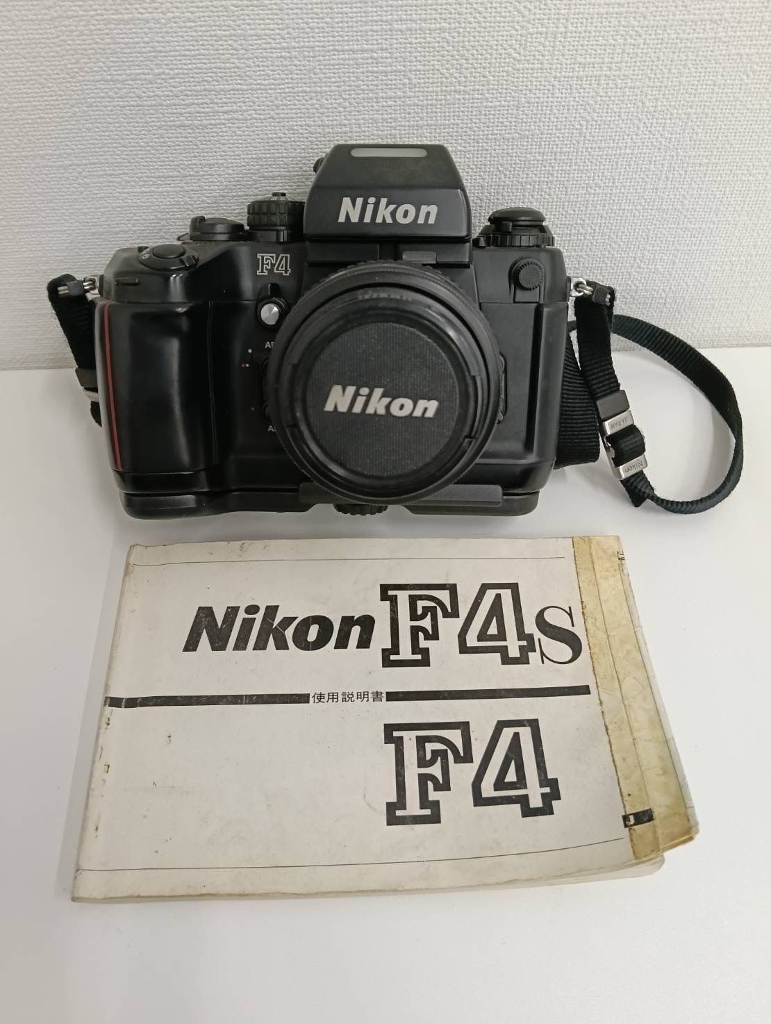 中古品】 Nikonニコン F4 フィルムカメラ 黒ブラック カメラ 現状品