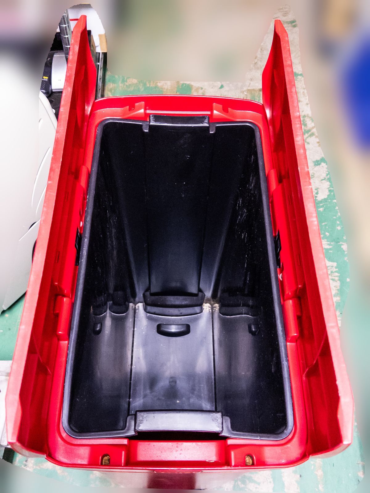 Trust トラスト フットペダル式ゴミ箱 ステップオンコンテナ 両開き