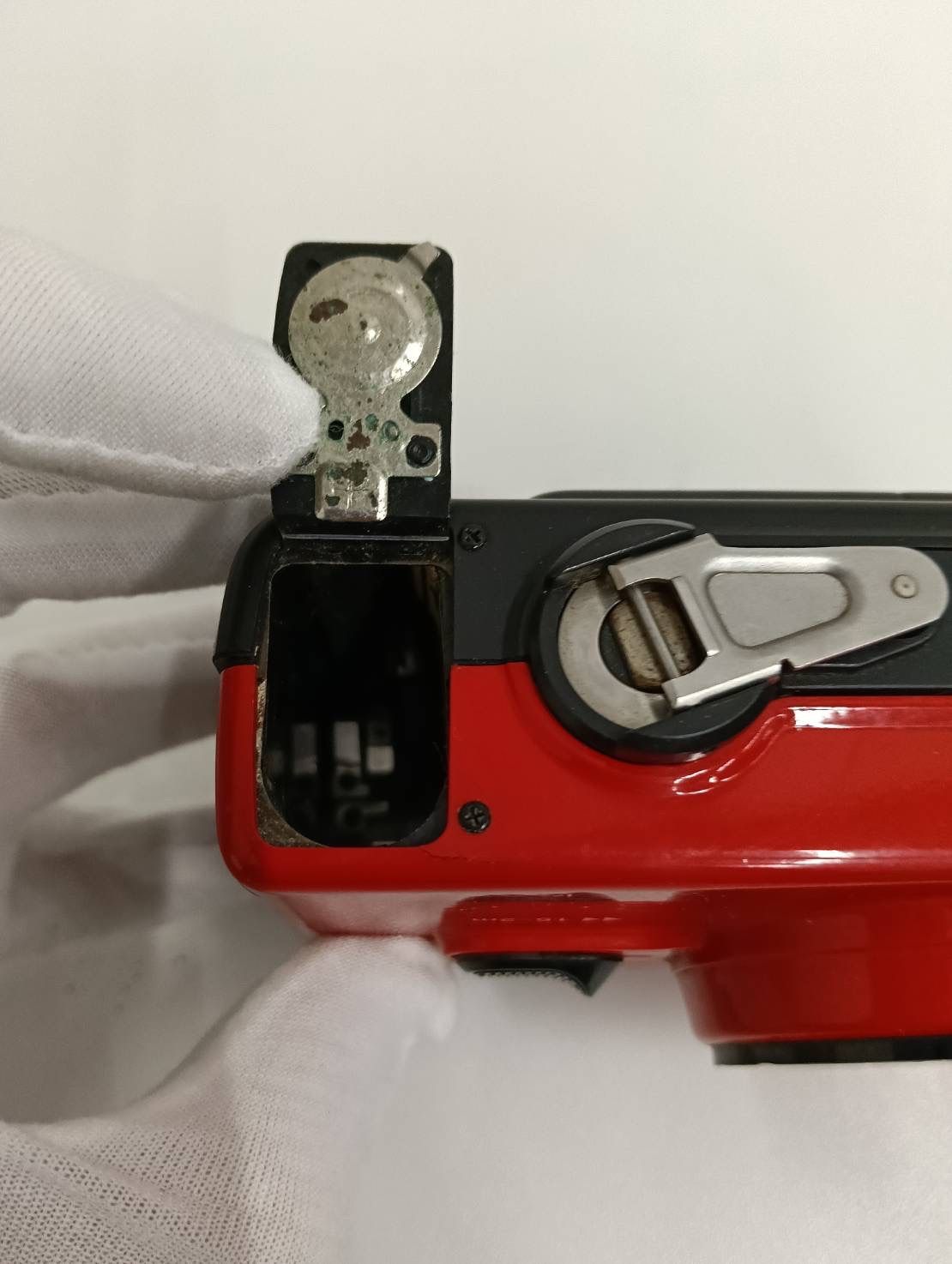 中古品】 KonicaコニカEFJ AUTO DATE フィルムカメラ 赤レッド カメラ