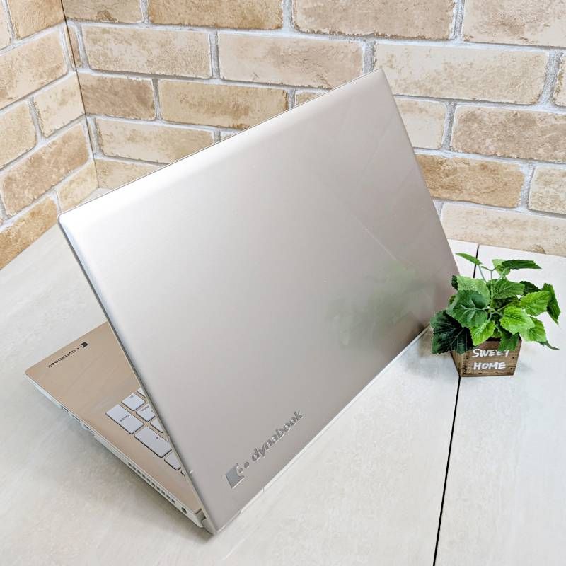 オフィス付き☆新品SSD/第7世代Corei3高性能/フルHD液晶☆初心者OK