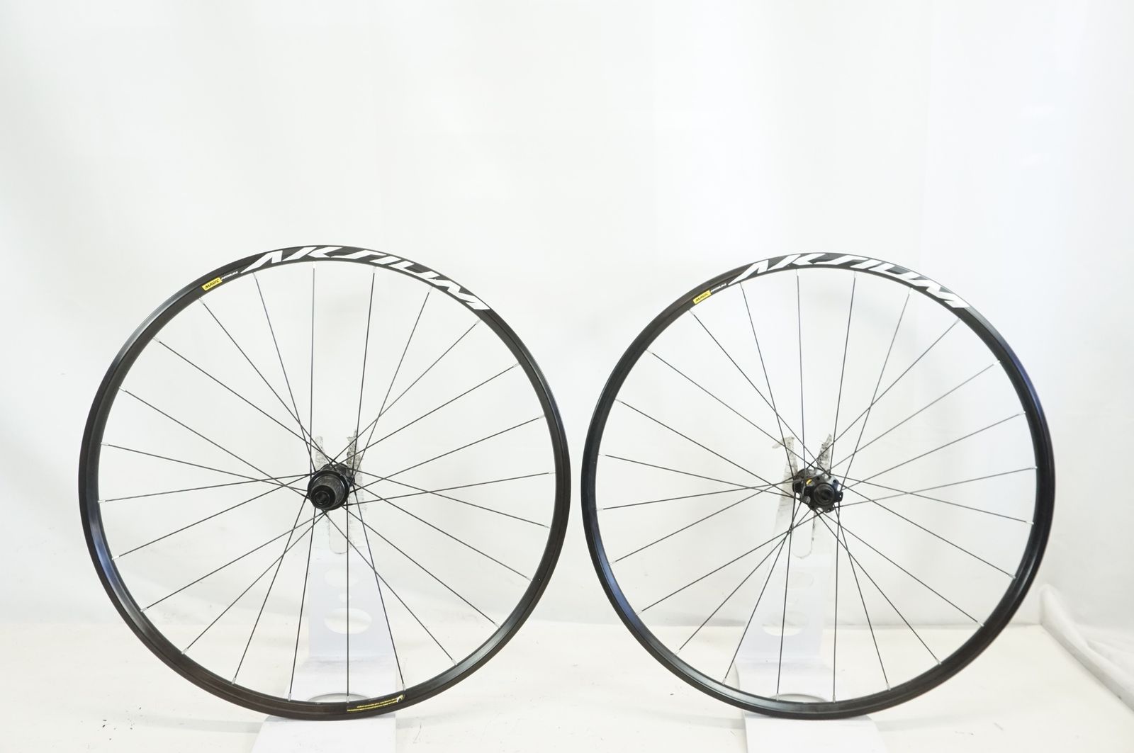 MAVIC 「マビック」 AKSIUM DISC シマノ11S ホイールセット