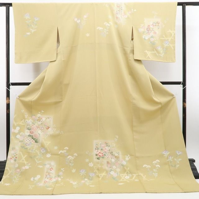 ❁tomihisa❁新品 金駒刺繍 着物 正絹“一期一会に華が零れて募る想いを