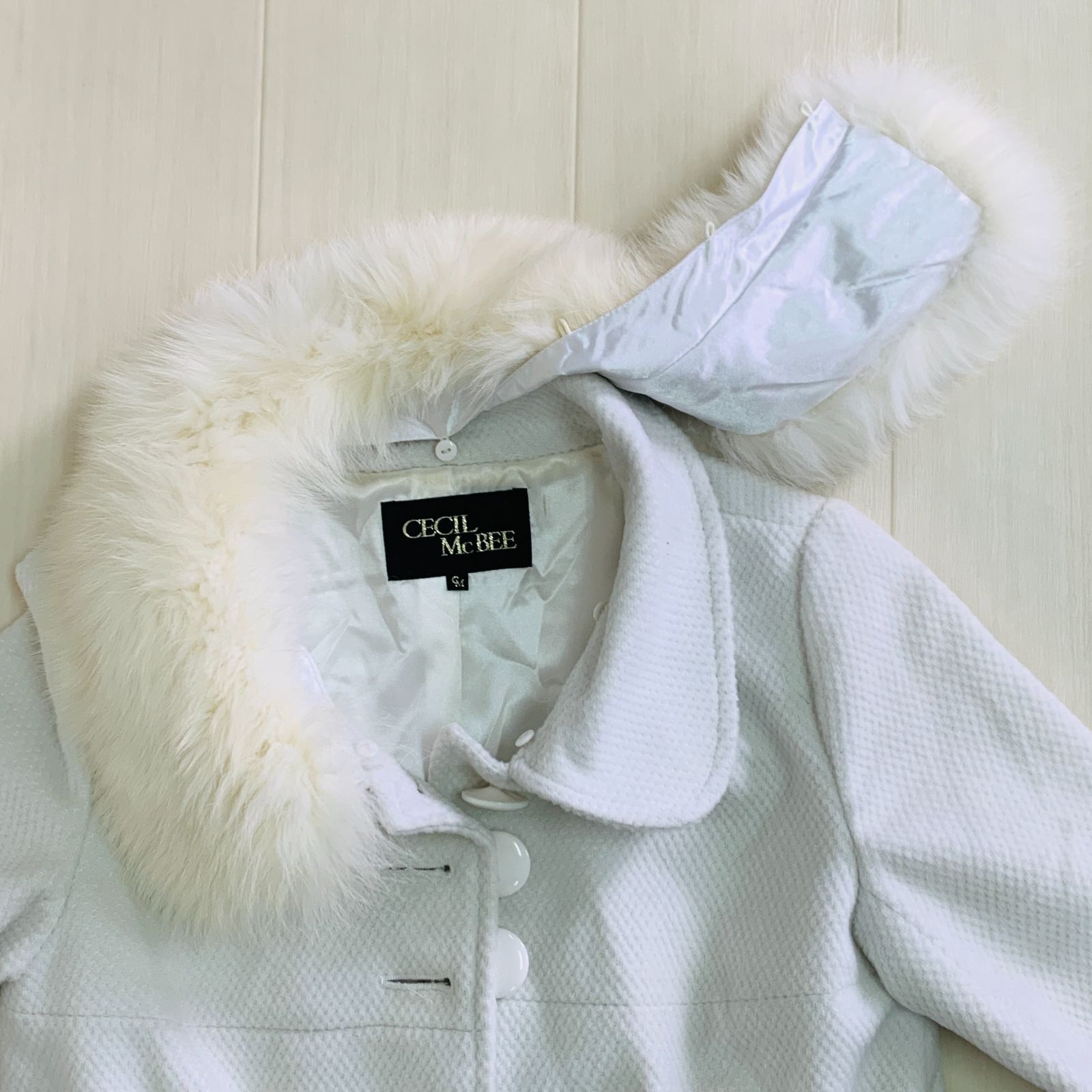 新品（コートNo.21）セシルマクビー取り外しフォックスファーコート CECIL McBEE セシルマクビー フォックスファーコート Aライン リアル