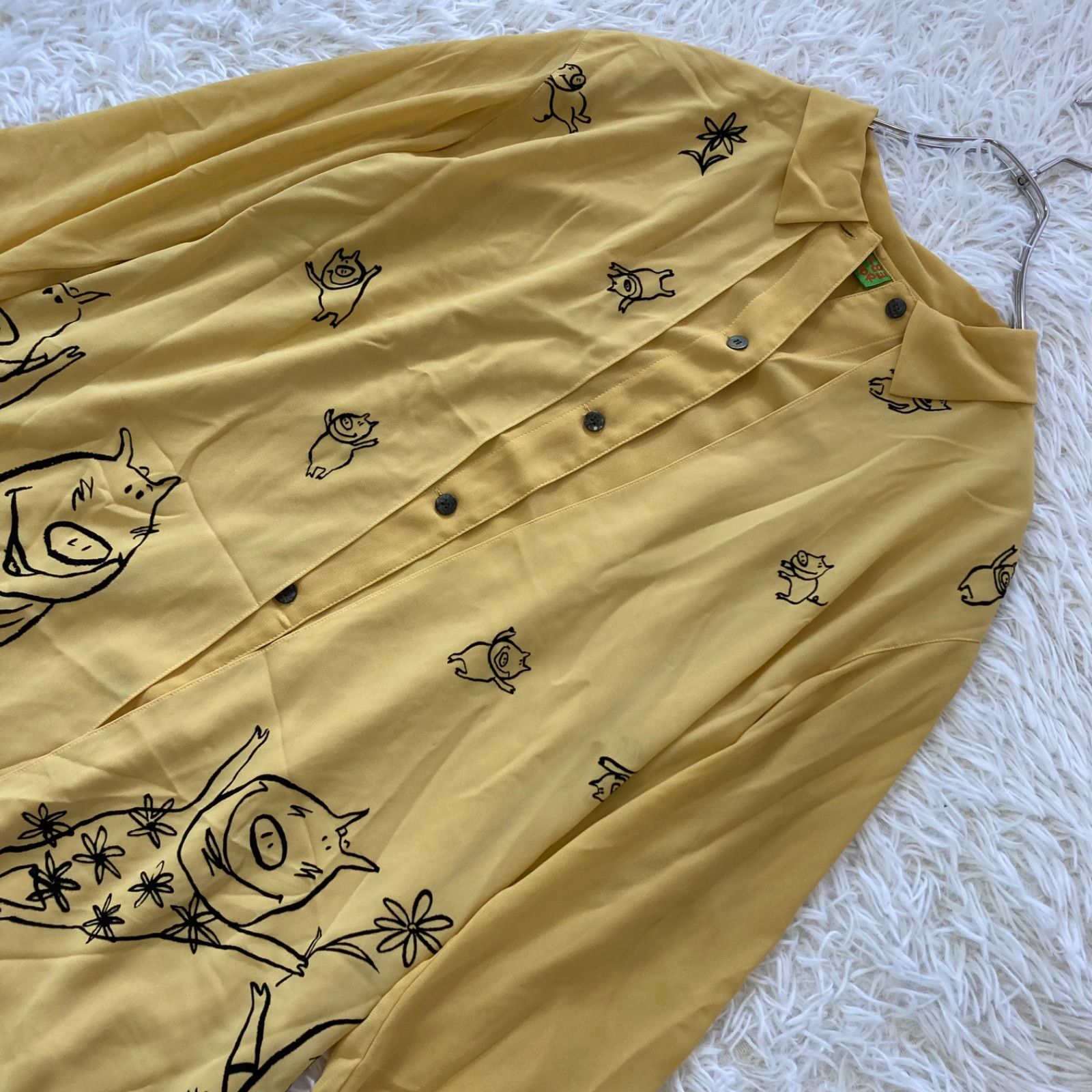 アルベロベロ ぶたさん柄長袖シャツ シースルー イエロー - メルカリ