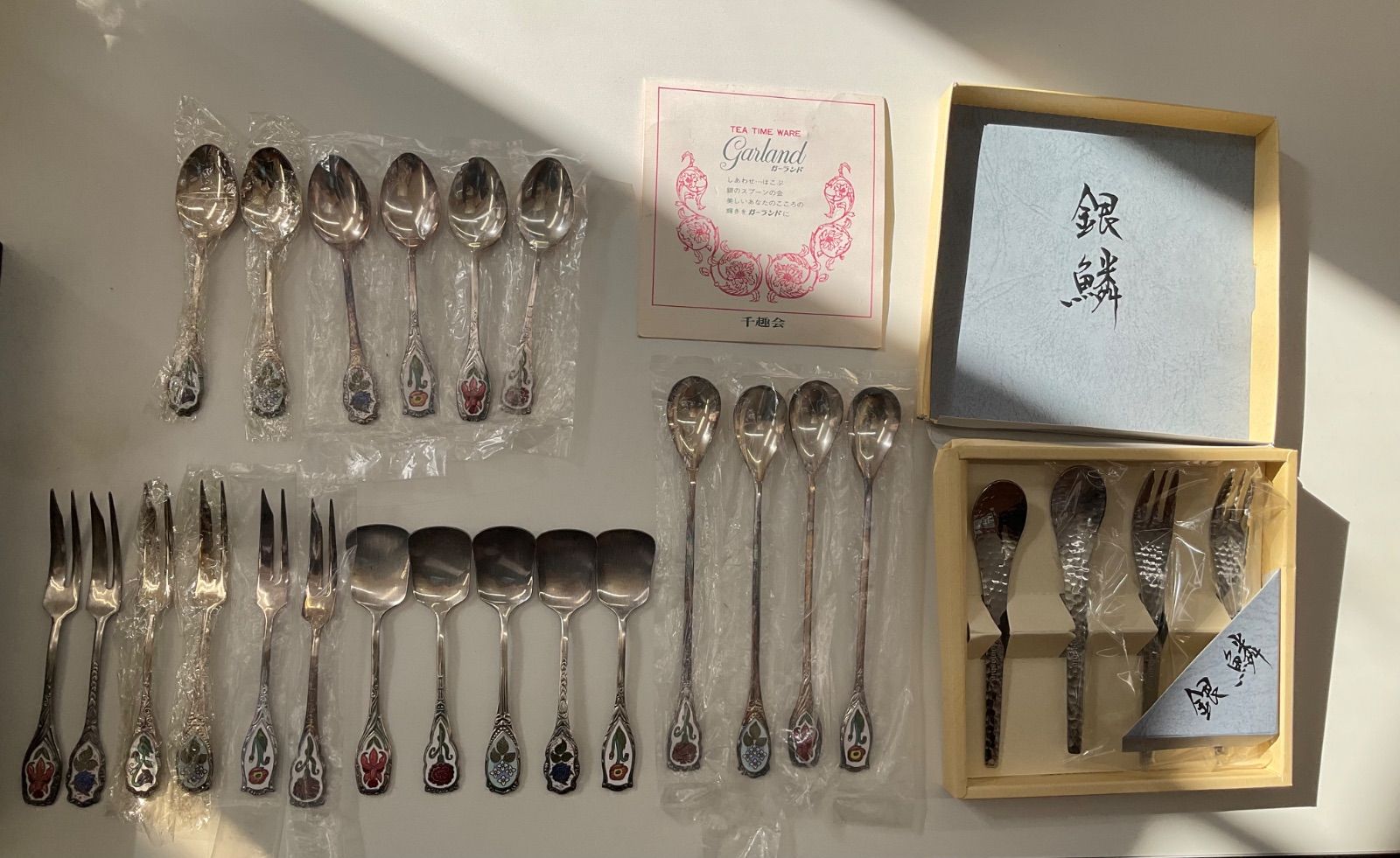 銀鱗、千趣会 ガーランド ステンレスカトラリーセット シルバーセット