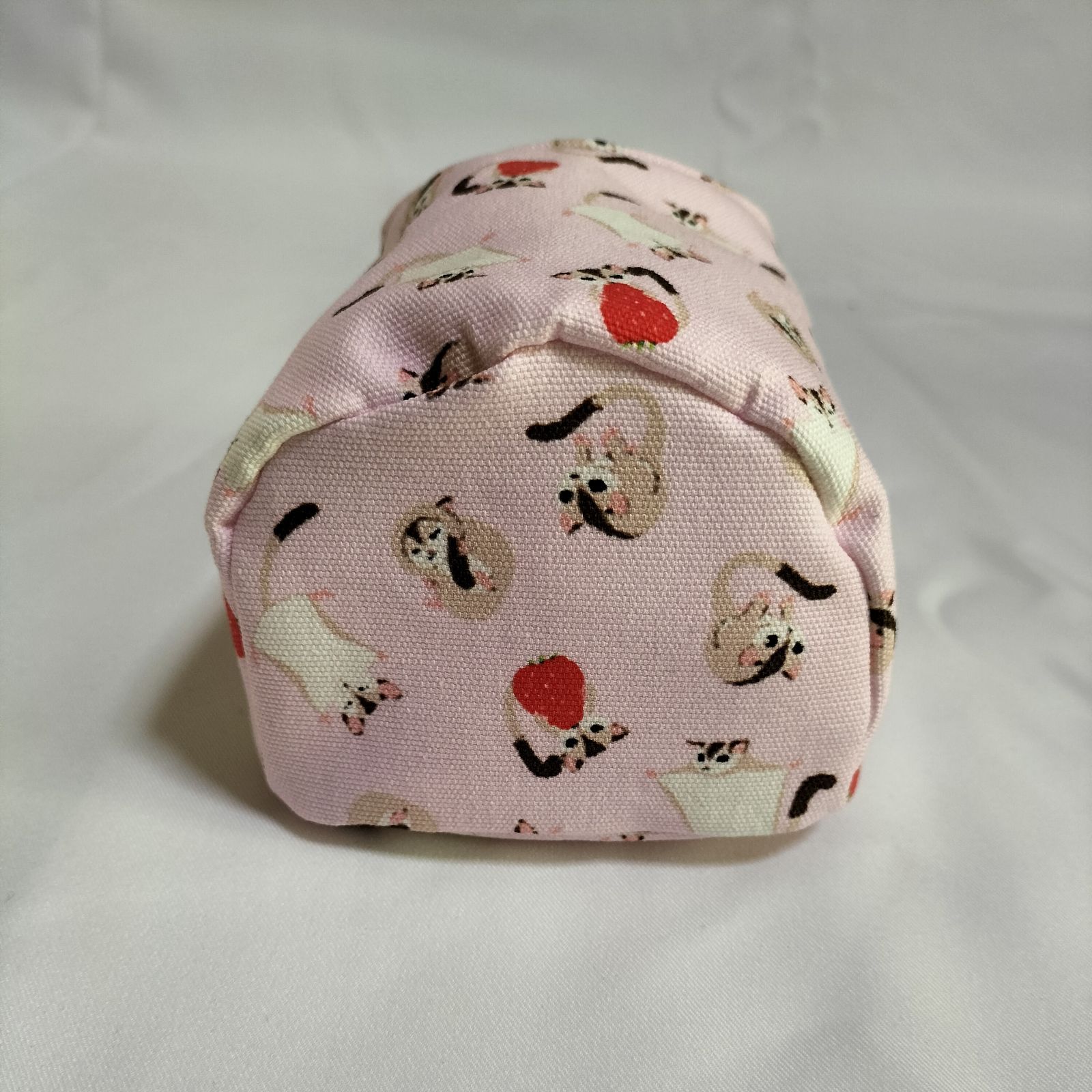 消臭&洗える！フクロモモンガ柄モモンガポーチ - メルカリ