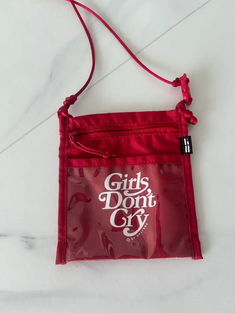 Girls Don t Cry ガールズ ドンクレイ ヘリノックス