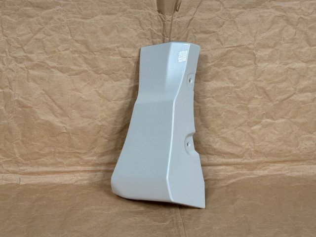 新品 パール 070 ハリアー MXUA80 純正OP モデリスタ 右フェンダー
