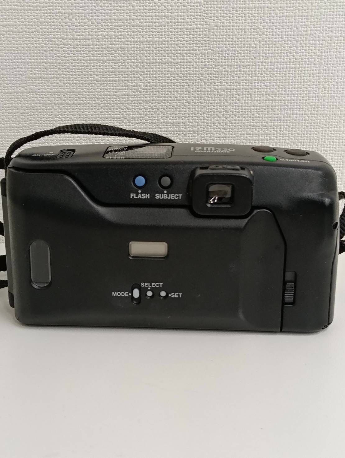 中古品】 OLYMPUSオリンパス IZM 230 QUARTZDATE フィルムカメラ 黒