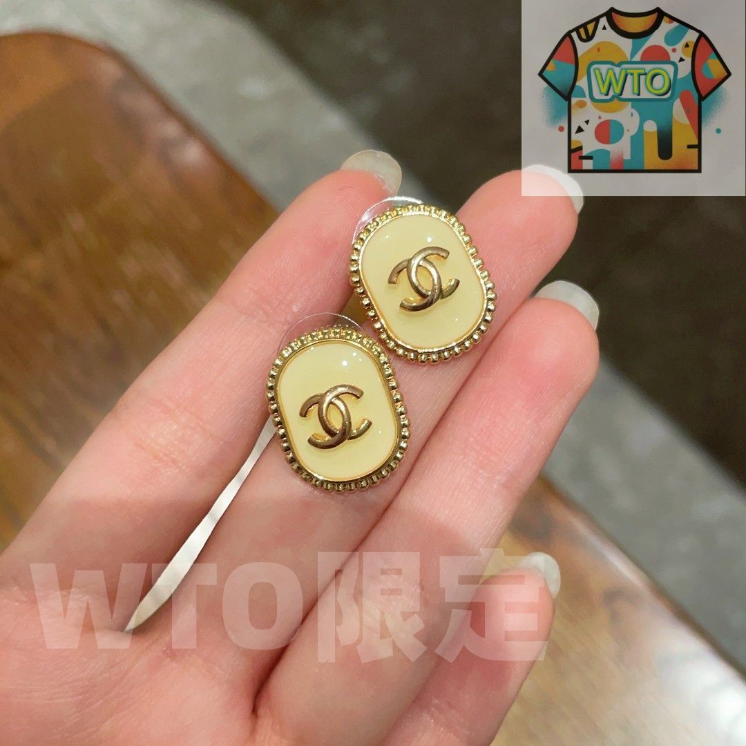 今日特価】Chanel ヴィンテージ ダブル C ピアス 送料無料！在庫限定