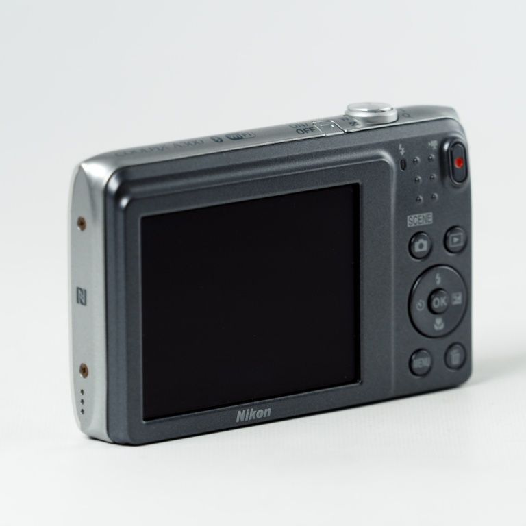 Nikon COOLPIX A300 光学8倍ズーム 2005万画素 シルバー ニコン