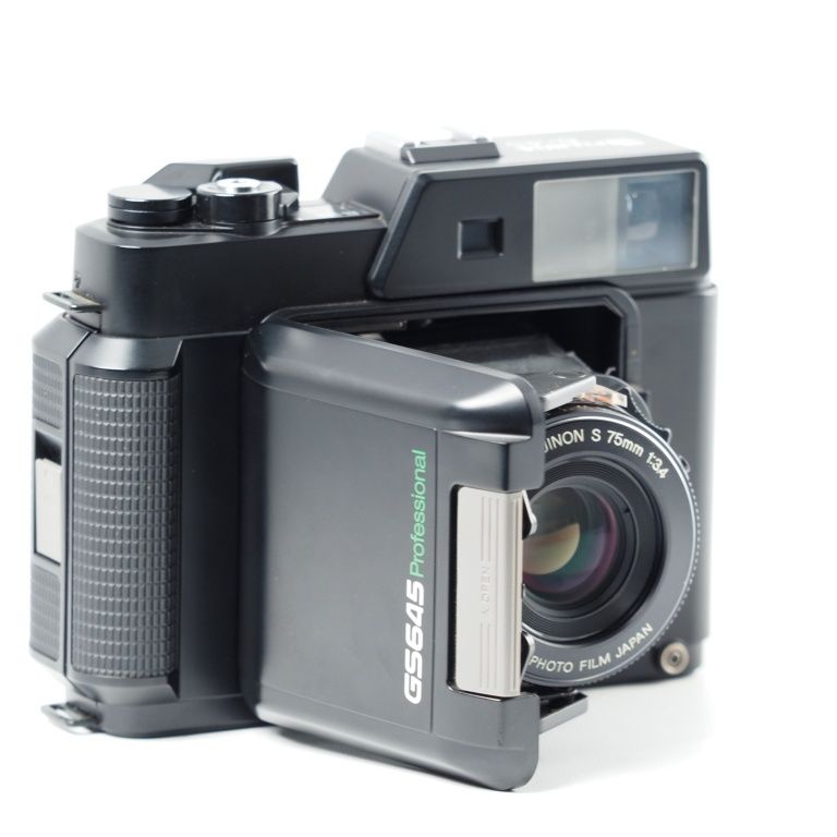 フィルムカメラ FUJICA GS645 Professinmal 75mm f3.4 FUJICA GS645 Professional / FUJINON S75mm F3.4 / 富士フイルム