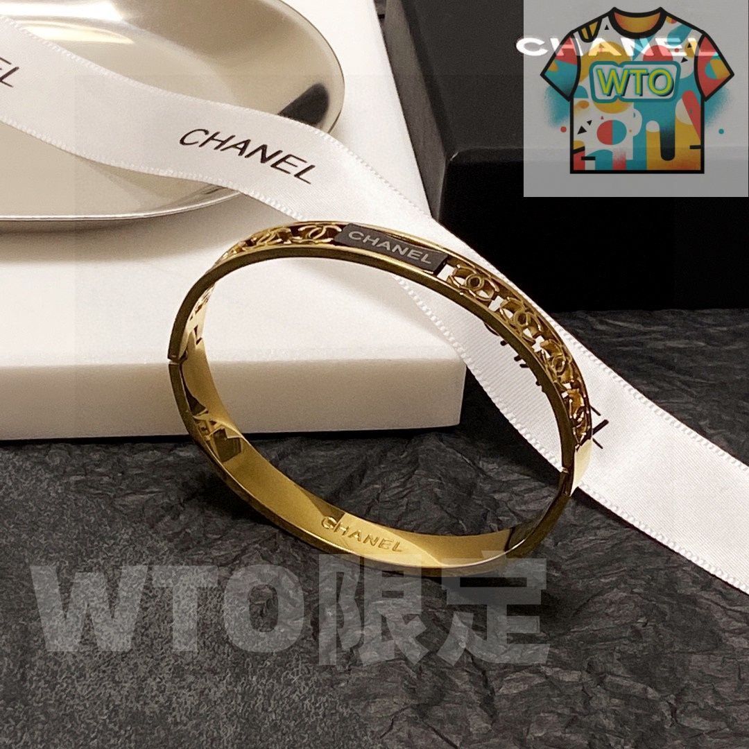 きららCHANELゴールドオープンワークバングル 中古・古着通販】CHANEL (シャネル) ヴィンテージココマークバングル