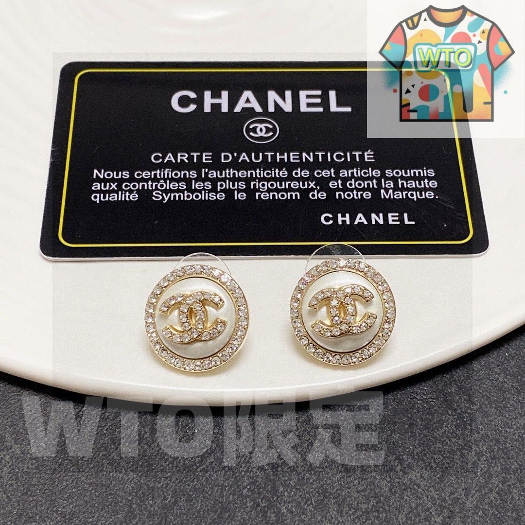 今日特価】Chanel シャネル ダブル C イヤリング - メルカリ