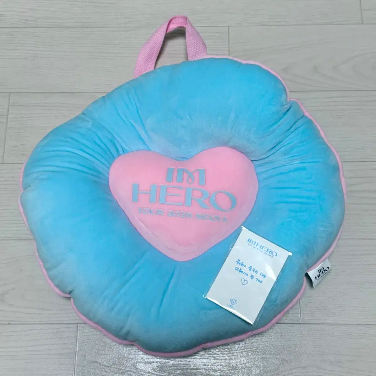 ☆セール未開封新品 かべちょろ クッション ウィリアム 楽天市場】王様もダメになる もちクッション ふわごろリッチ ＆ カバー