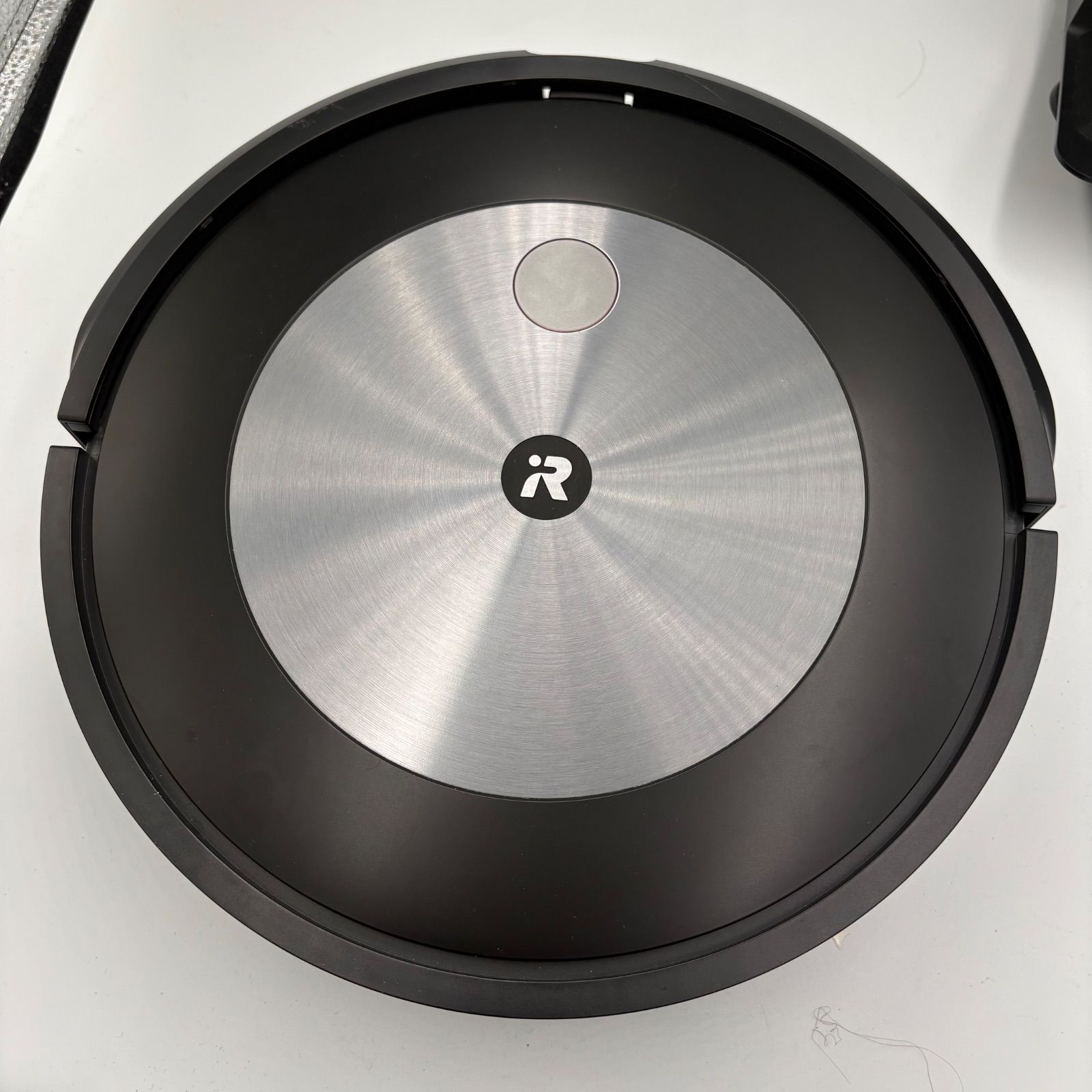 □ iRobot Roomba j7 アイロボット ロボット掃除機 ルンバ 本体＋充電