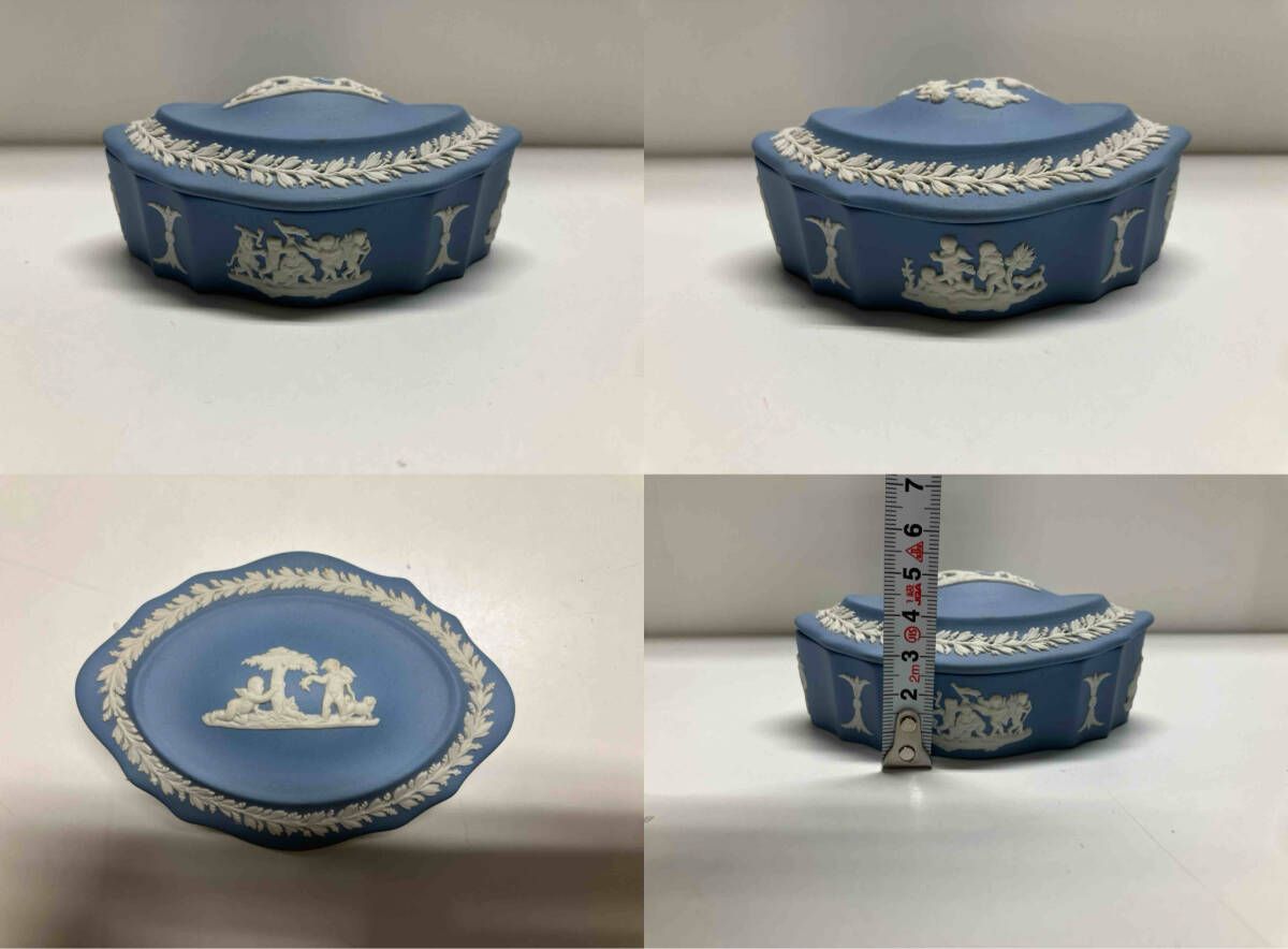 【新品、正規箱付き】ウェッジウッド　ジャスパー　トロフィー型蓋付置物　１個 新品、正規箱付き】ウェッジウッド ジャスパー トロフィー型蓋付置物