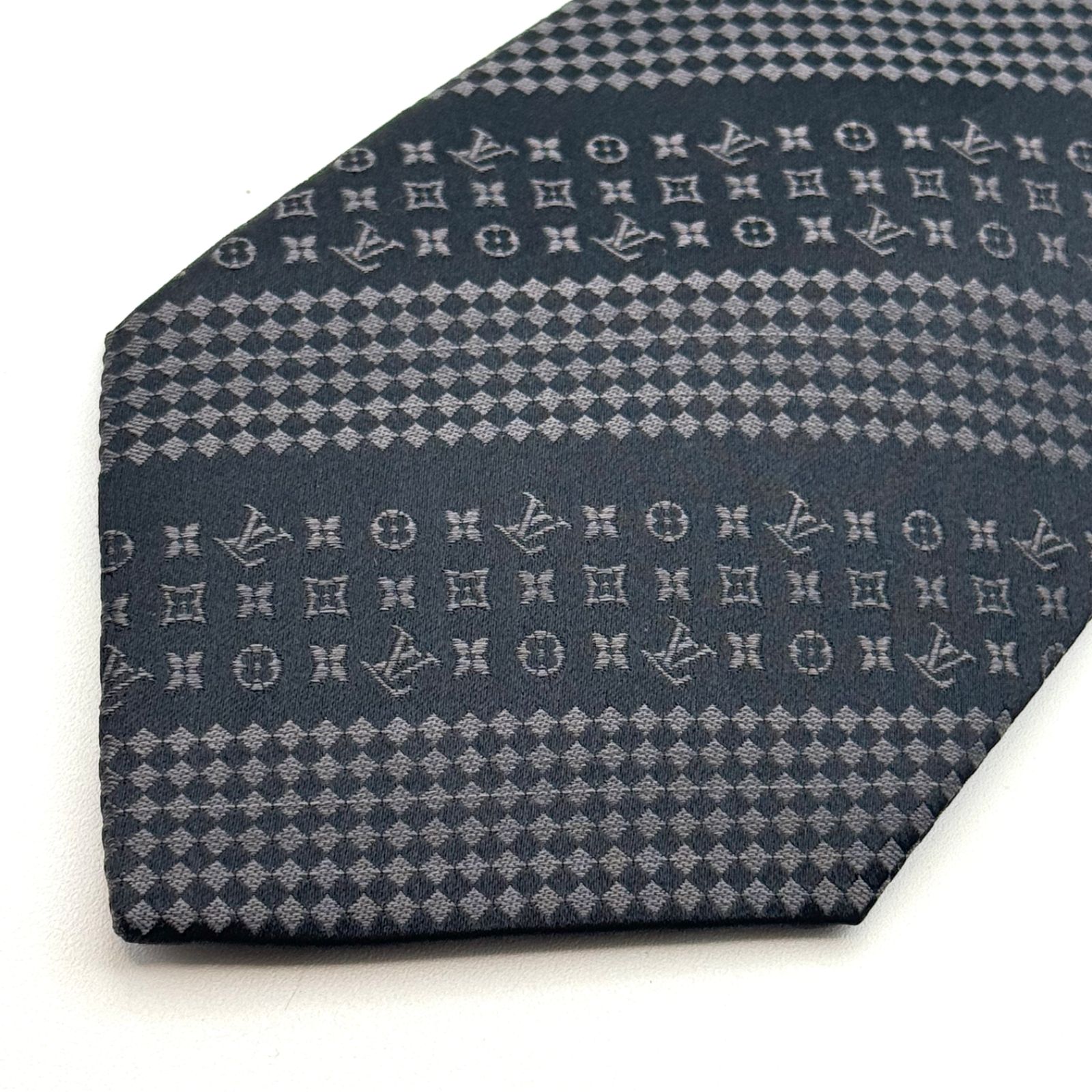 ルイヴィトン クラヴァット ネクタイ 黒 モノグラム ストライプ 1-35a
