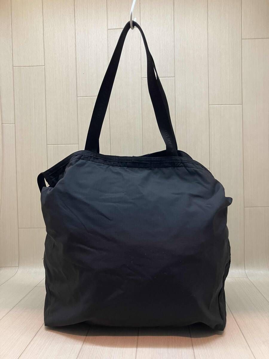 再出品　BRIEFING オリーブセットアップ　ウォーム3Dロゴ　美品 メルカリ