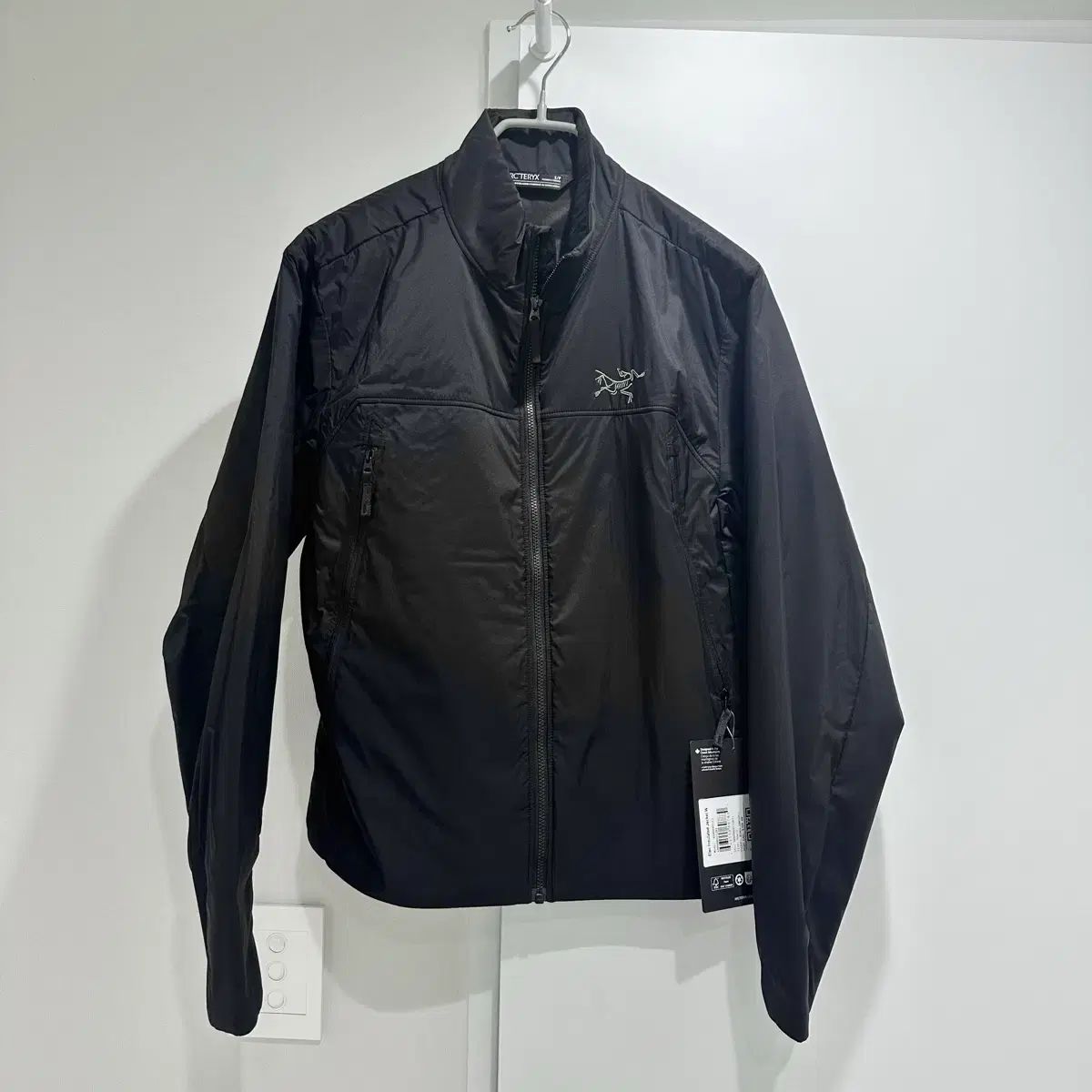 ARC TERYX アークテリクス インサレーテッド ジャケット ブラック S