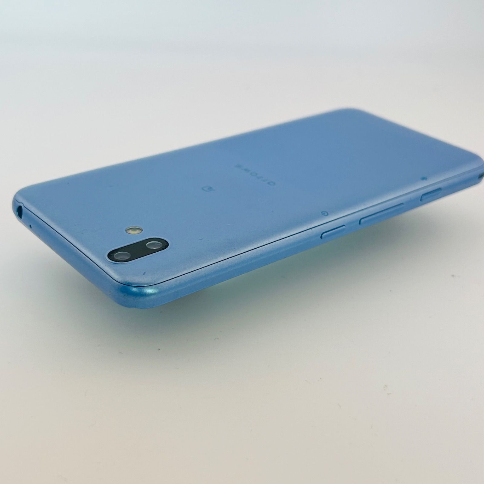 バッテリー良好 arrows U 32GB ブルー SIMフリー(simロック解除済) 白