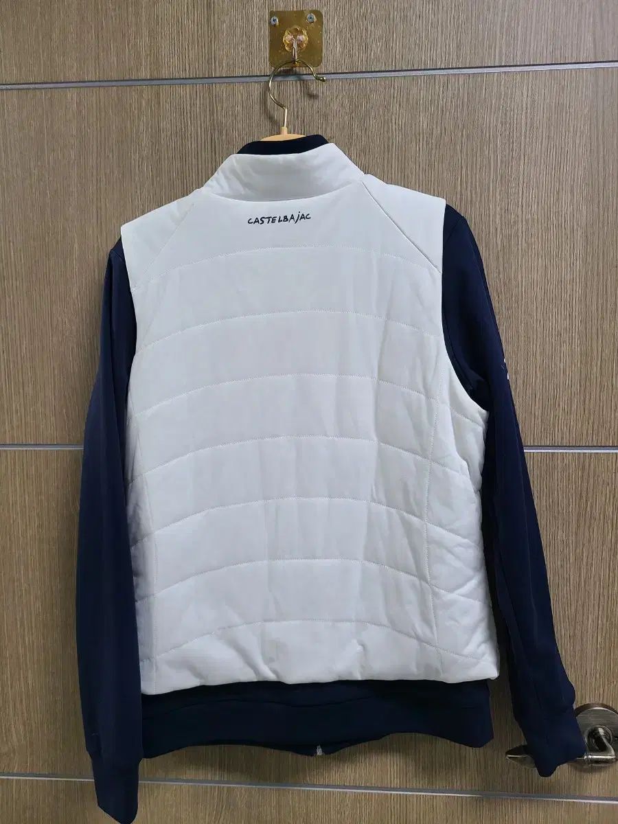 CASTELBAJAC カステルバジャック 防風ジップアップ 90 公式通販