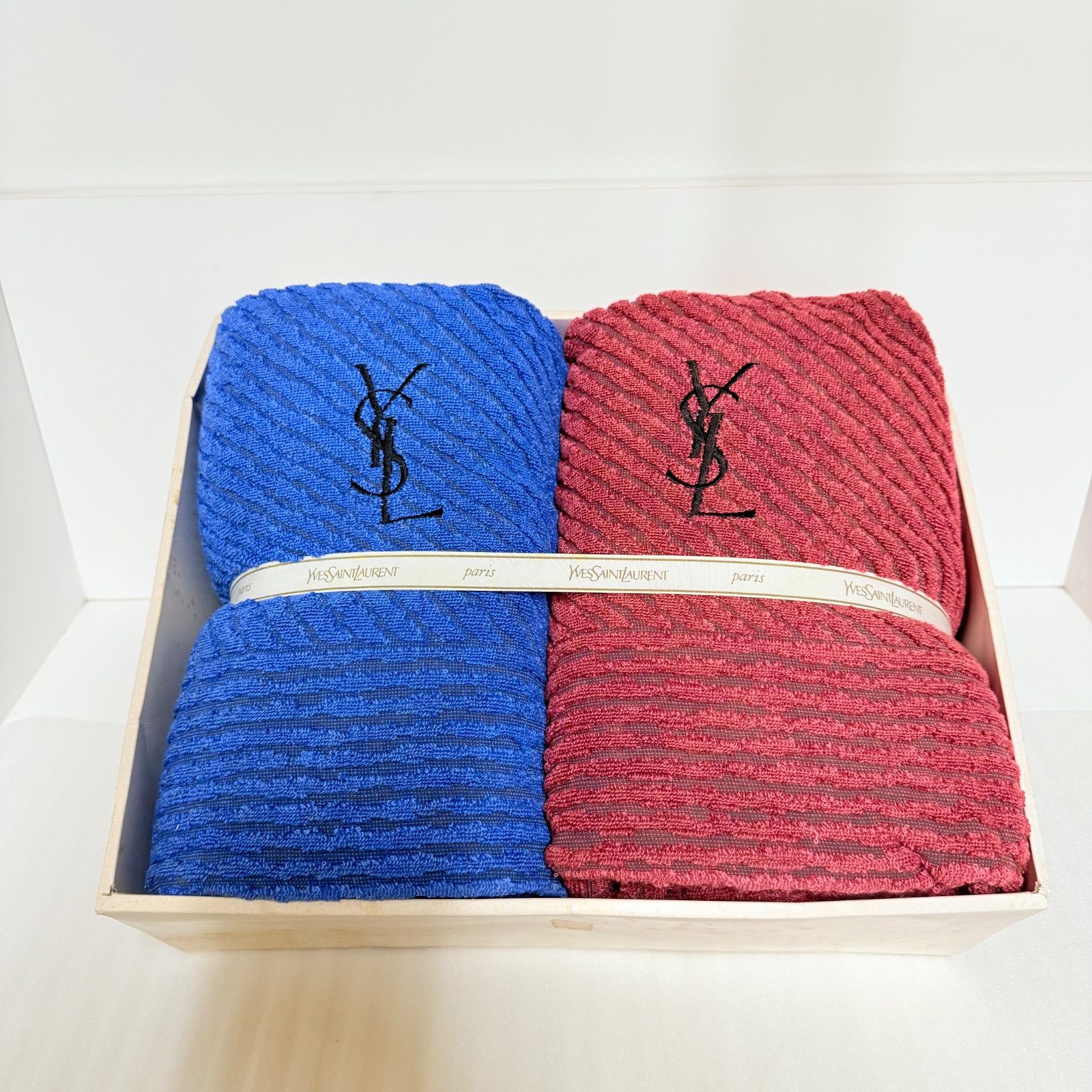 新品•未使用品】サンローラン テリーブランケット 2枚セット 赤 青 箱