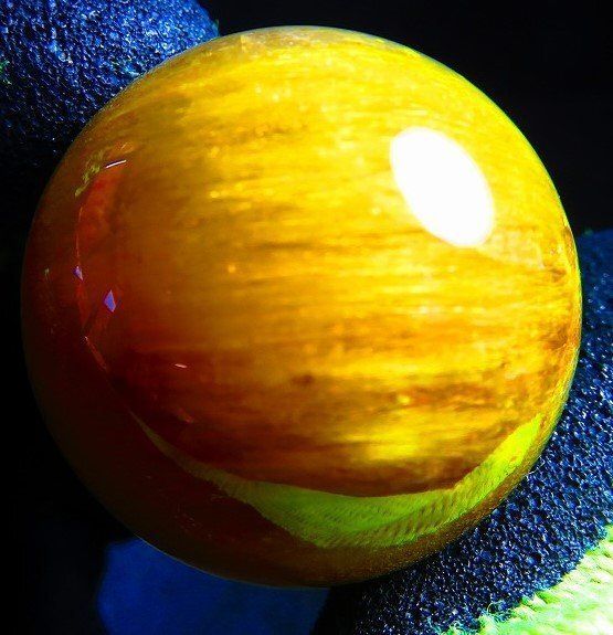 超金運上昇☆天然水晶☆ルチルクォーツ ☆台付き☆丸玉28mm☆tk4323