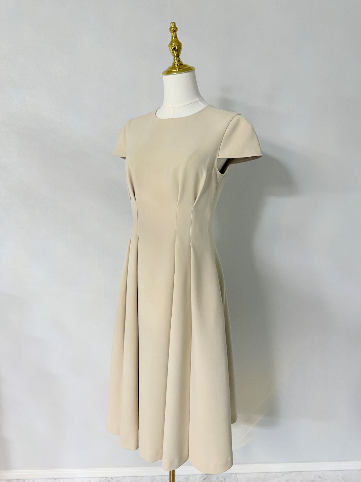 美品FOXEY NEW YORK/フォクシーニューヨーク キャップスリーブ