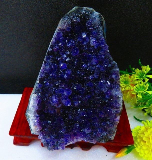 ウルグアイ産☆ 天然水晶☆絶品超濃い濃い超美しい☆アメジスト