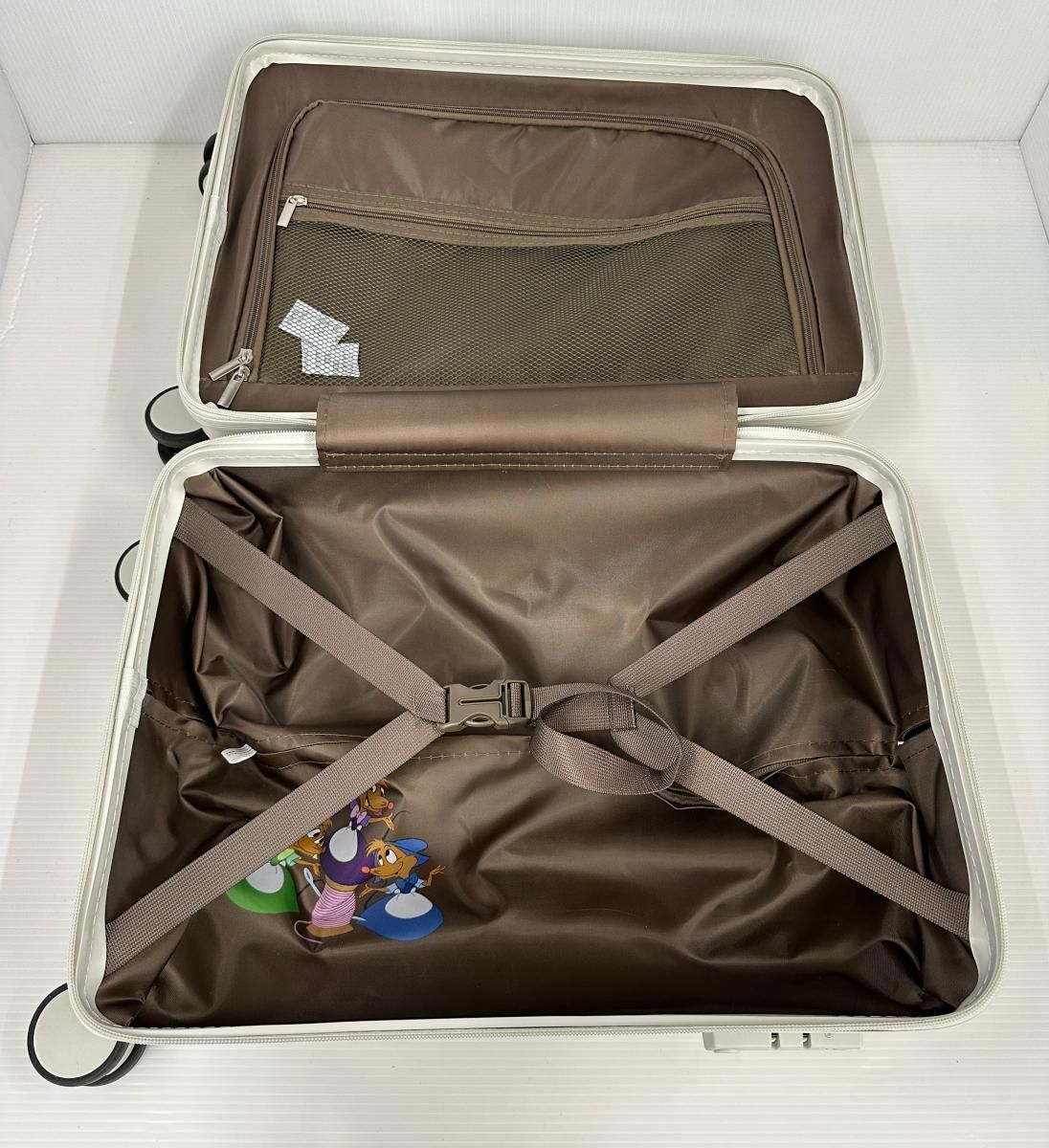 シ*ラ様 ディズニー しまむら ハッピーバッグ シンデレラ キャリーケース ちは しまむら ちはるさん コラボ シンデレラ ハッピーバッグ ディズニー