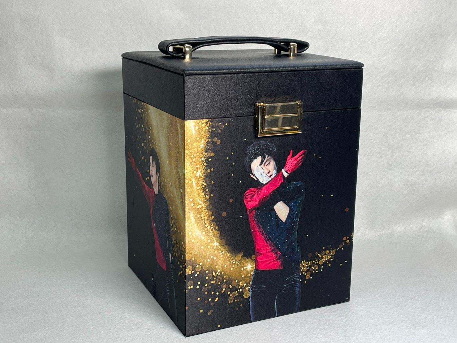 羽生結弦　雪肌精コフレボックス（箱のみ）2種類、ショッパー4種類、ポストカード 羽生結弦 雪肌精コフレボックス（箱のみ）2種類、ショッパー4種類