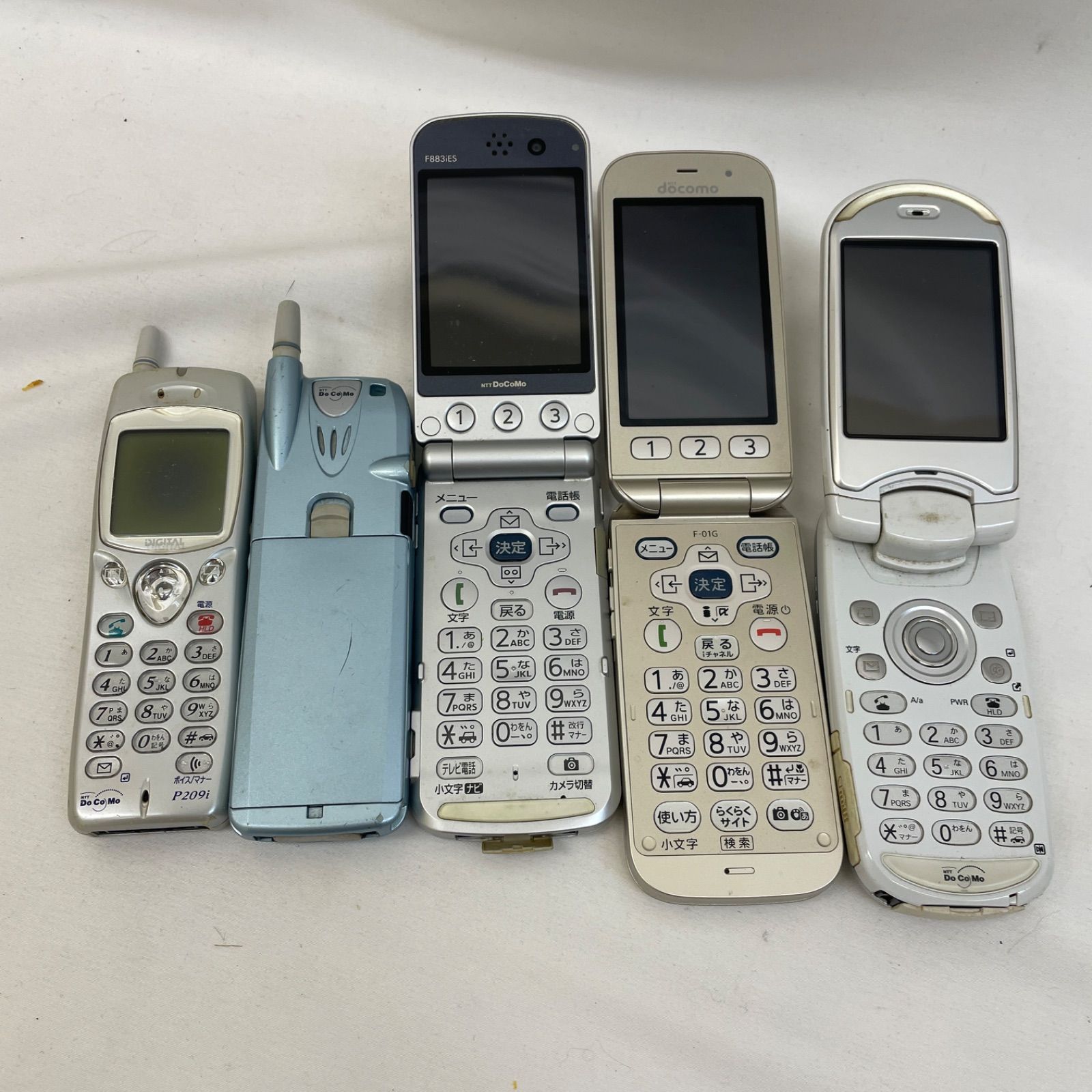 K【ジャンク】ガラケー5点セット まとめ売り シルバー系 - メルカリ