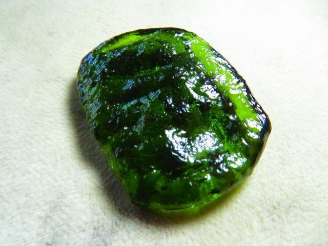 新入荷☆超綺麗☆天然モルダバイト☆隕石原巨大22g☆tk9079 - メルカリ