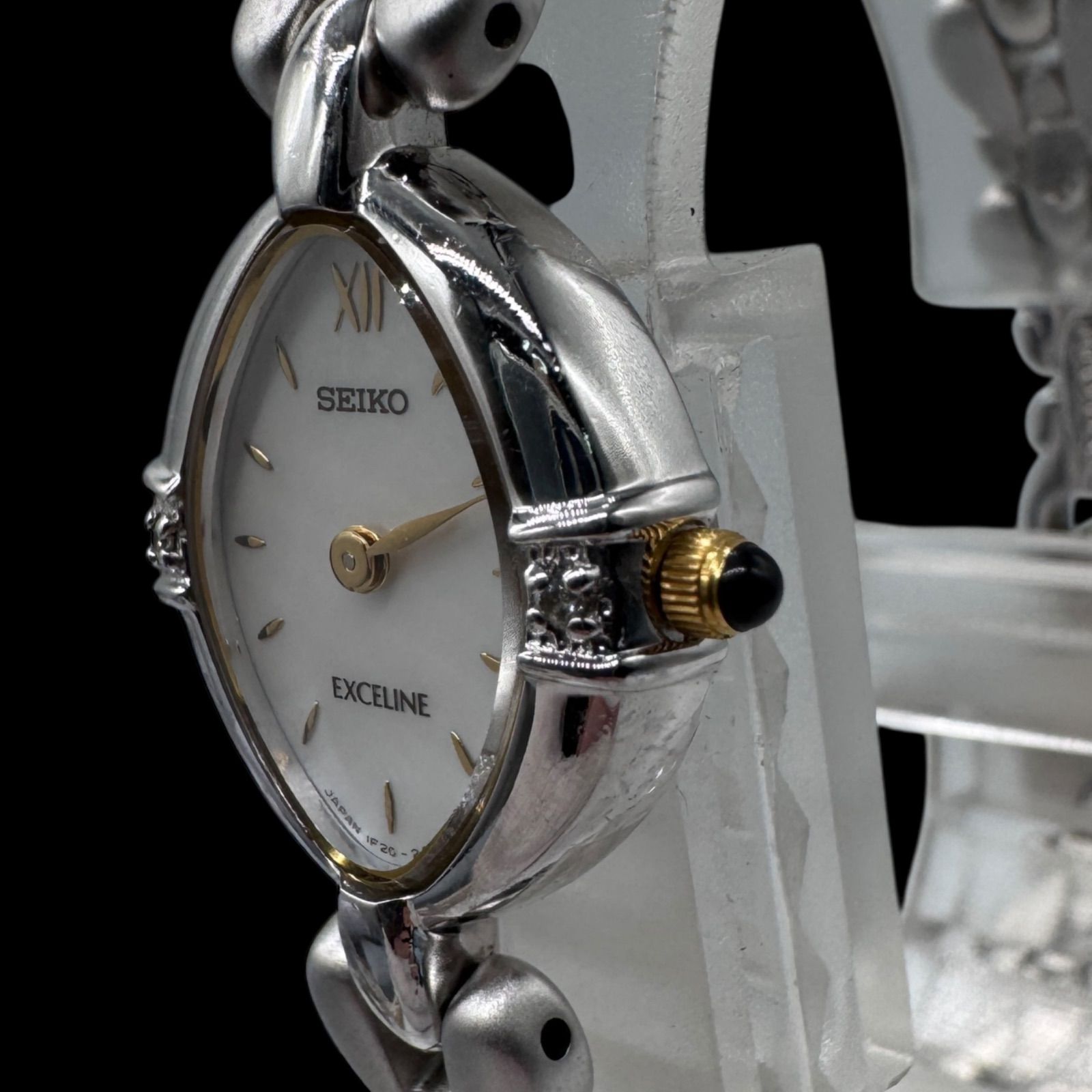 新品電池稼働品 SEIKO セイコー EXCELINE エクセリーヌ 2Pダイヤ