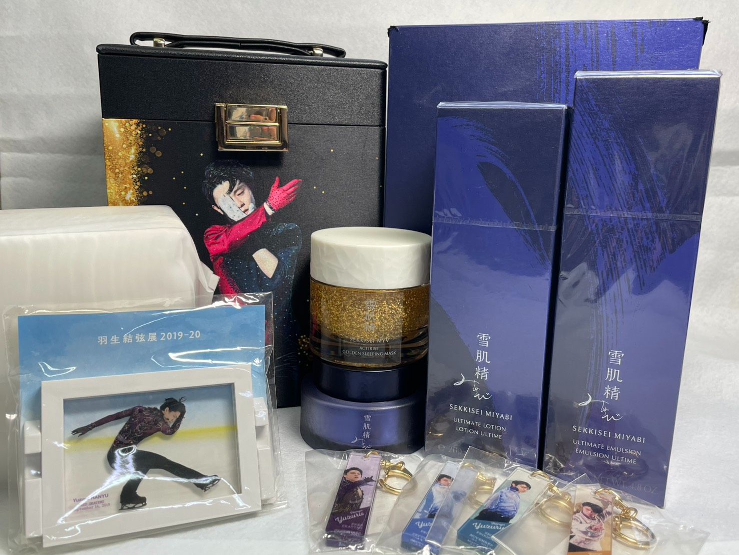 化粧品】羽生結弦 雪肌精みやび ドリームコフレボックス スキンケア品 化粧品】羽生結弦 雪肌精みやび ドリームコフレボックス スキンケア品