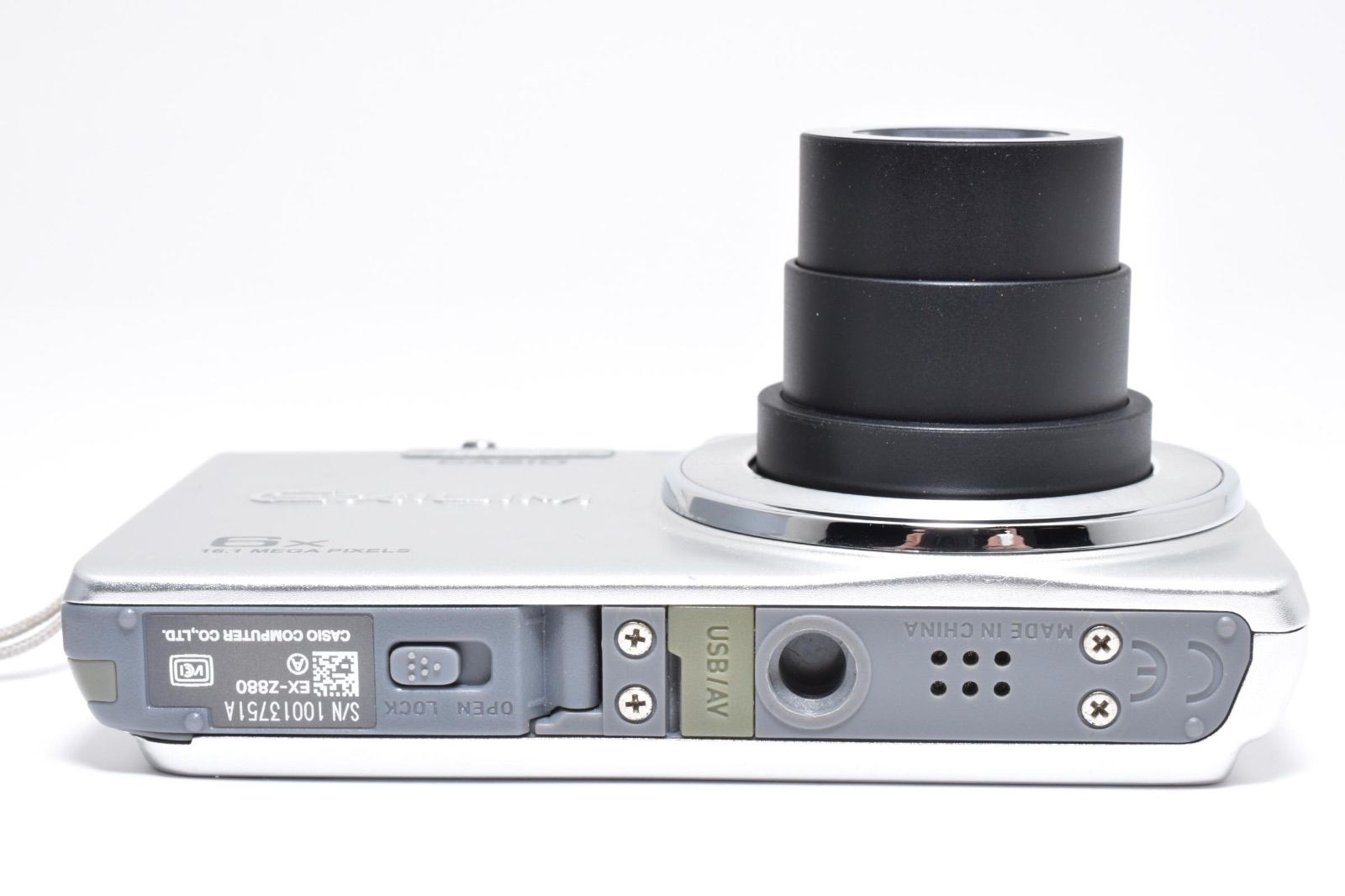 美品】カシオ CASIO EXILM EX-Z880 シルバー コンパクトデジタルカメラ