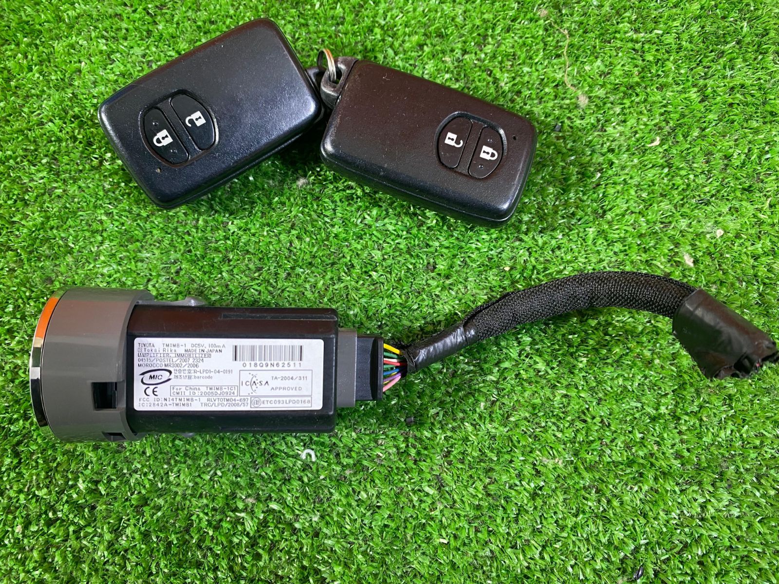 ZT-4348] 純正トヨタ プリウス ZVW30 スマートキーセット 89990-47050