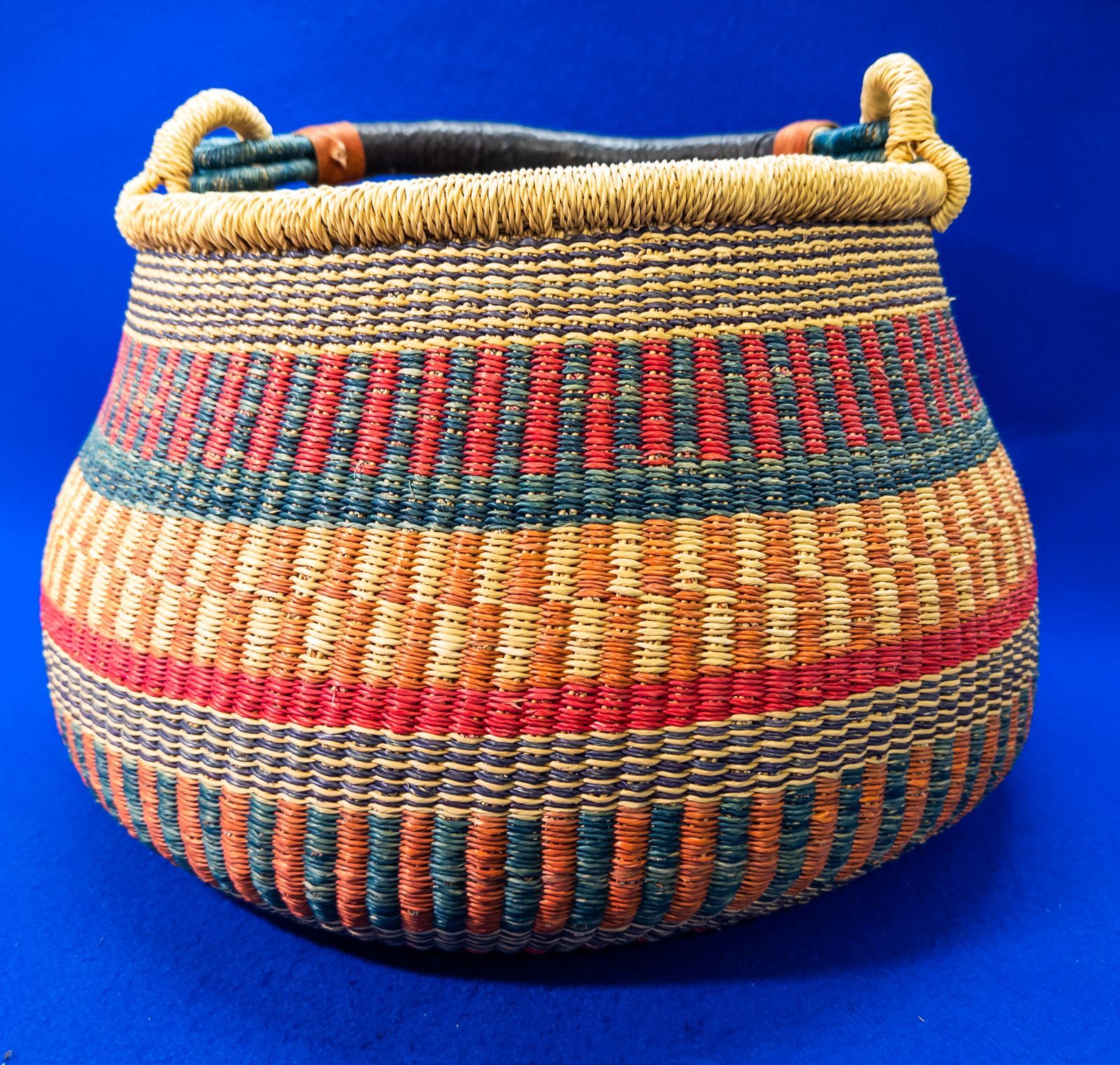セール/新品/アフリカ ガーナ製/ブルキナボルガ バスケット/44×46cm ボルガバスケット・ブルキナバスケット｜民芸雑貨 アフリカ雑貨