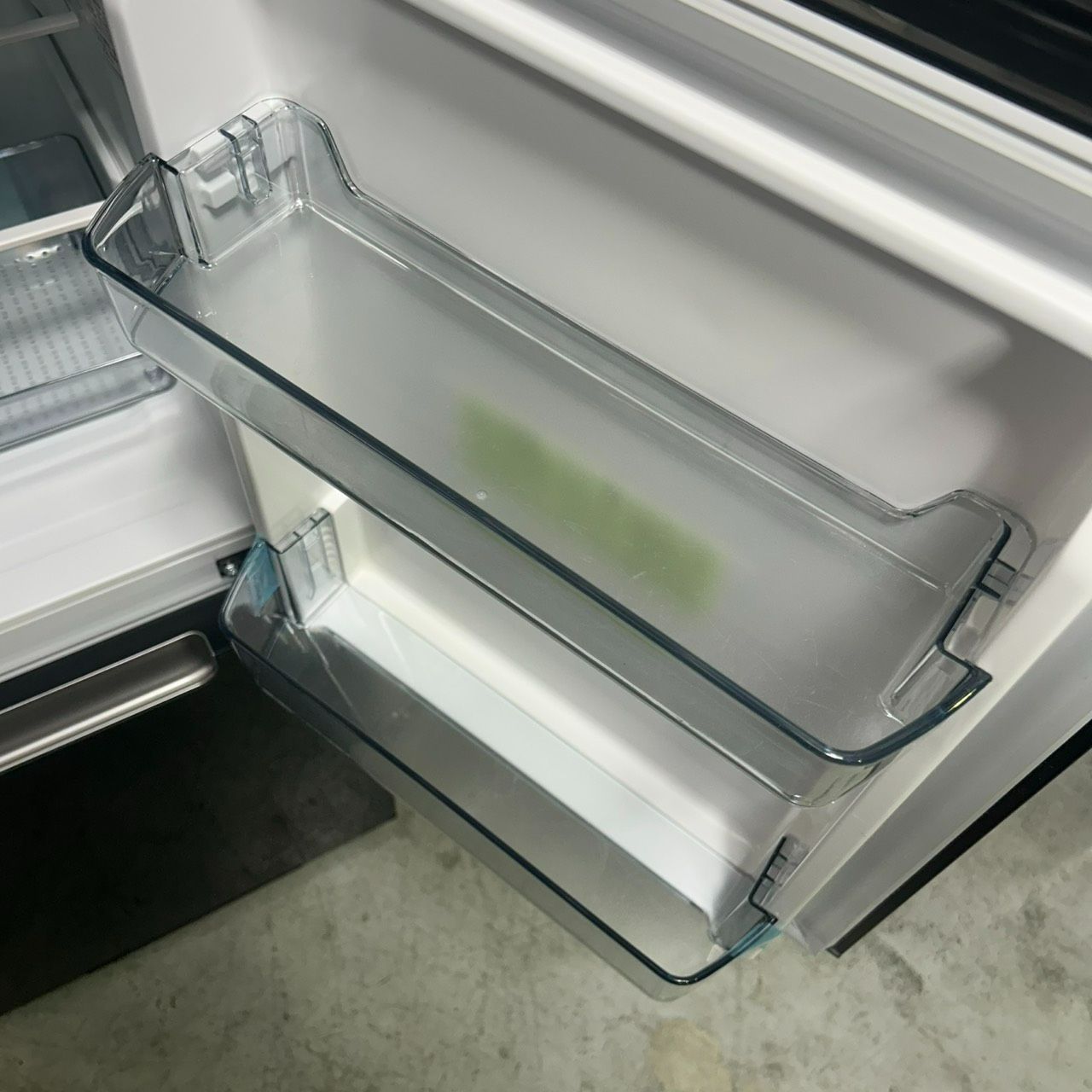 2022年製】 美品 冷蔵庫 SHARP シャープ SJ-GD15H-B 152L - メルカリ