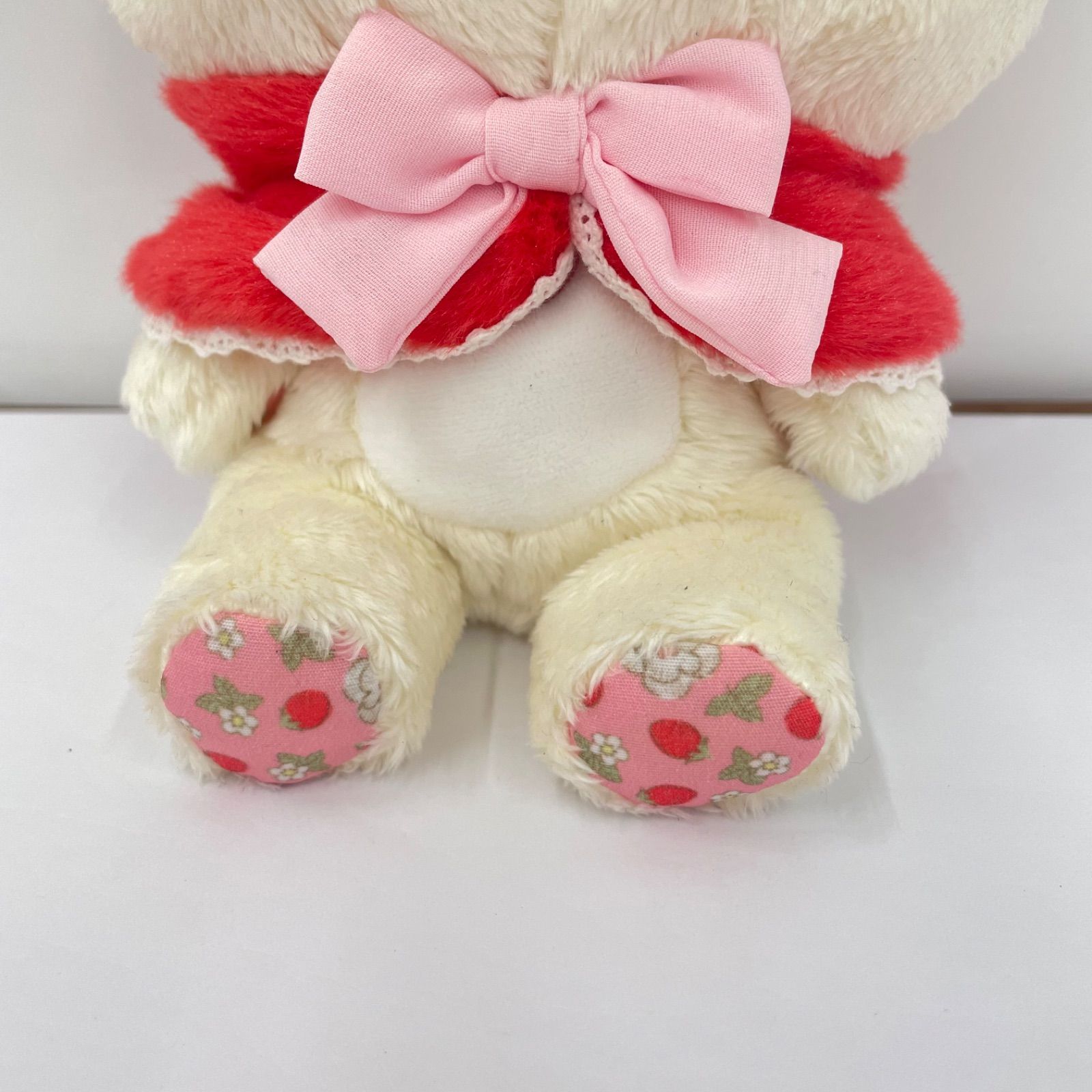 瀬戸店】コリラックマストア限定 おすわりぬいぐるみ いちご【722-8500